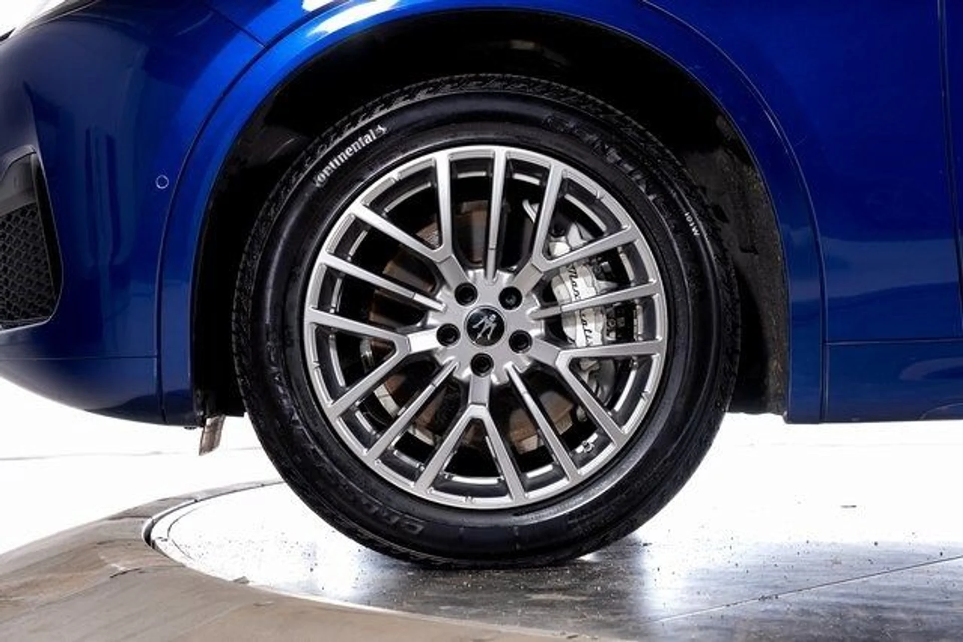 mph011_3408782136_5ad22c7878c406e9c432edcb9a241004x_23860d2958