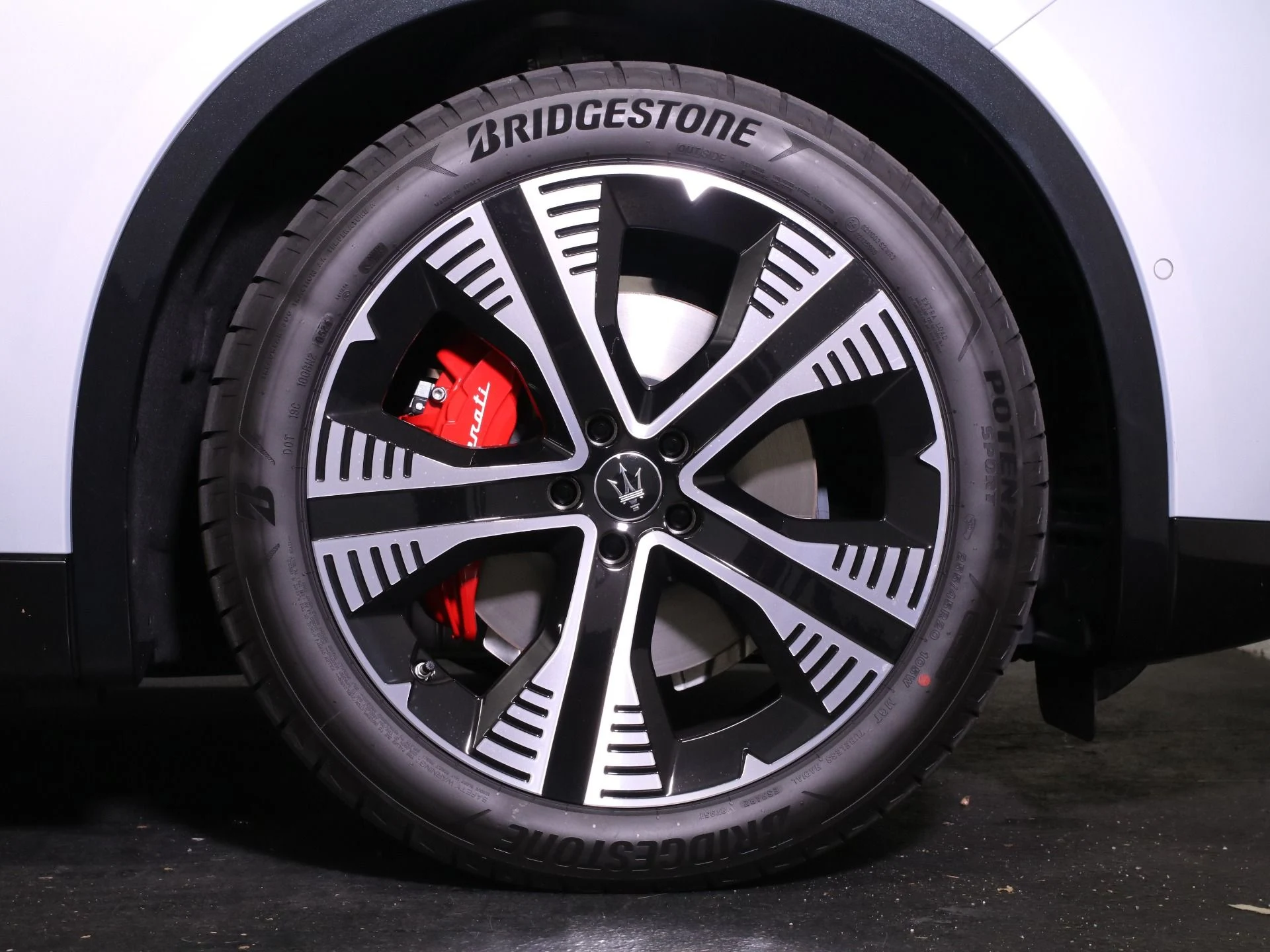 mph011_3421860252_New_2025_Maserati_Grecale_Folgore_1738220103_be5104dba9