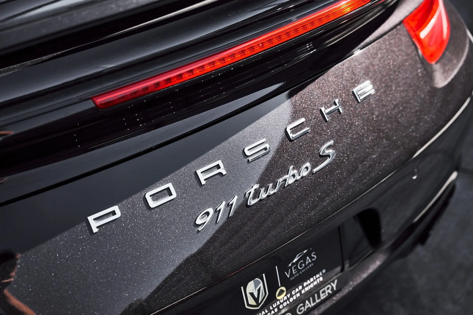mph011_3423377388_Used_2014_Porsche_911_Turbo_S_1776734559_2f0739f47e
