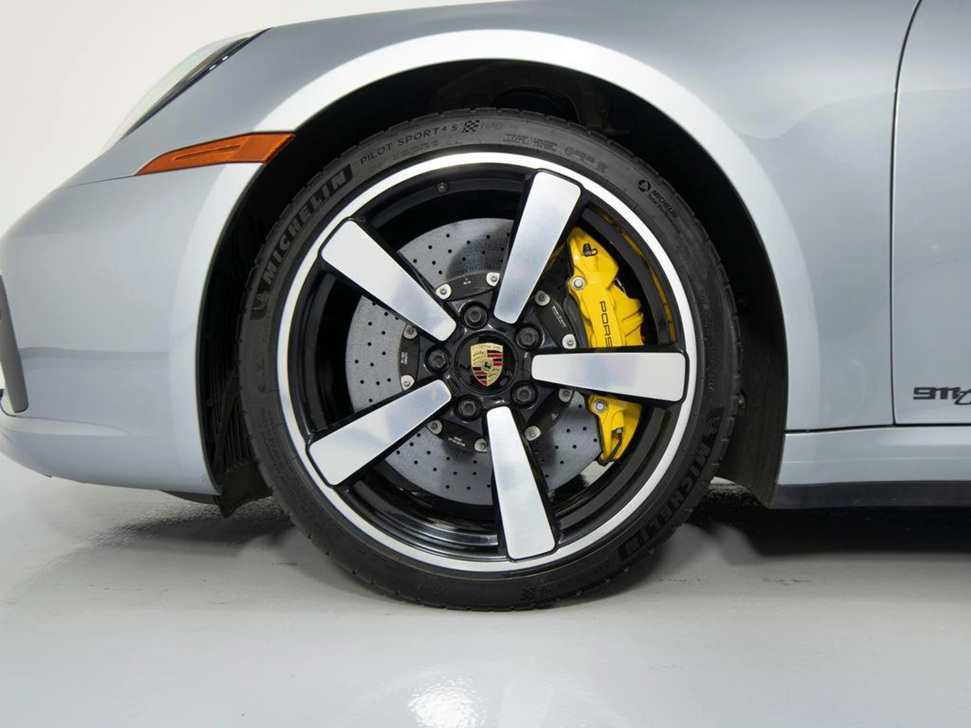 mph011_3426900560_G3_Bgbe_Po_MB_Zx7_6u_C_Vfq_K_Bj_NZ_g_3e5a2acd56