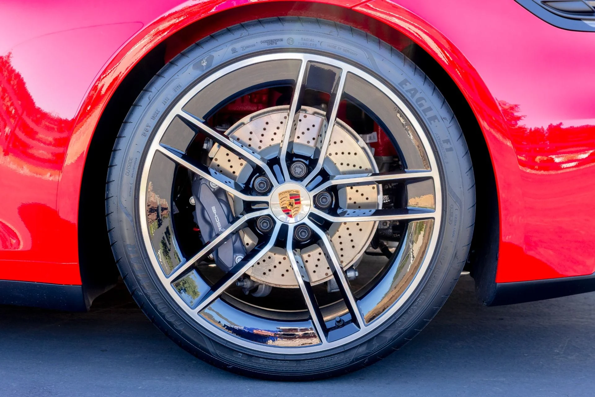 mph011_3431794425_Used_2026_Porsche_911_Carrera_T_1792602087_4686e04faa