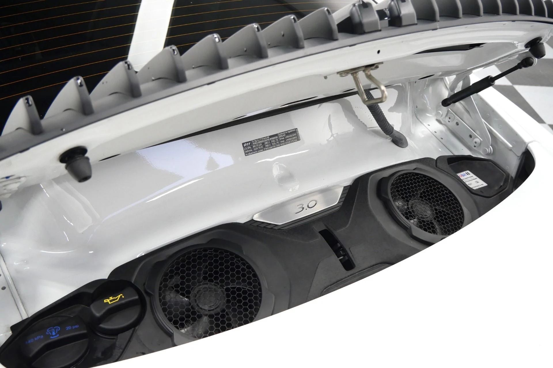 mph011_3433725296_Used_2020_Porsche_911_Carrera_Premium_Package_Leather_Interior_Package_1773071212_285f84aa85