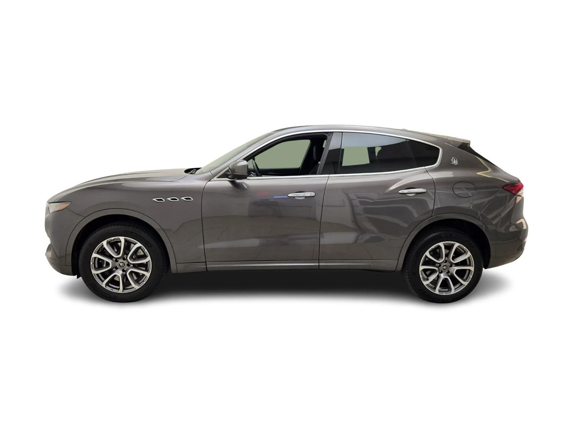 mph011_3439490730_Used_2021_Maserati_Levante_S_1768891444_c3d1454ac6