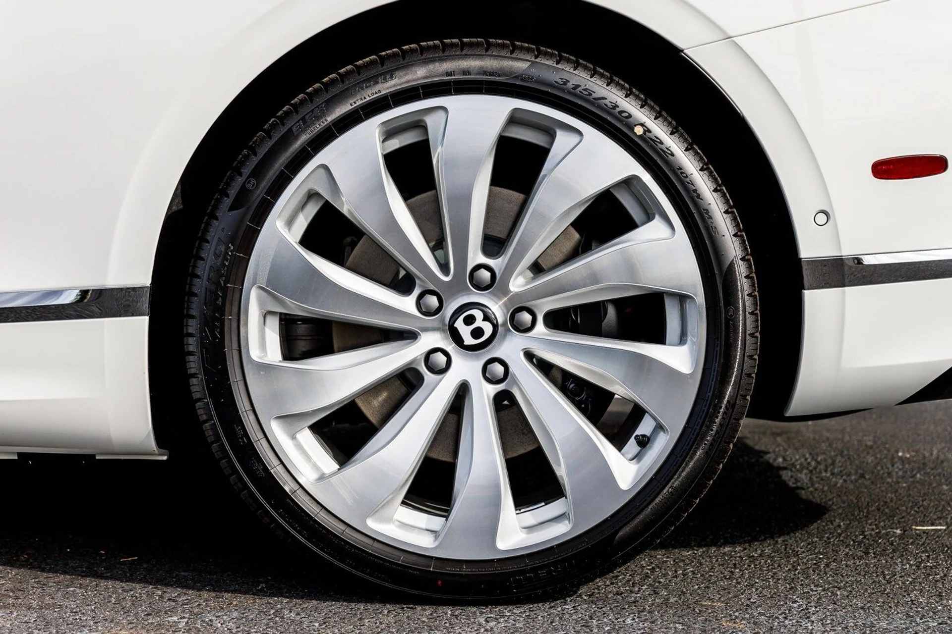 mph011_3439883557_83212e63b7a5c763ad05bf76e79aa52fx_6156ef69fb