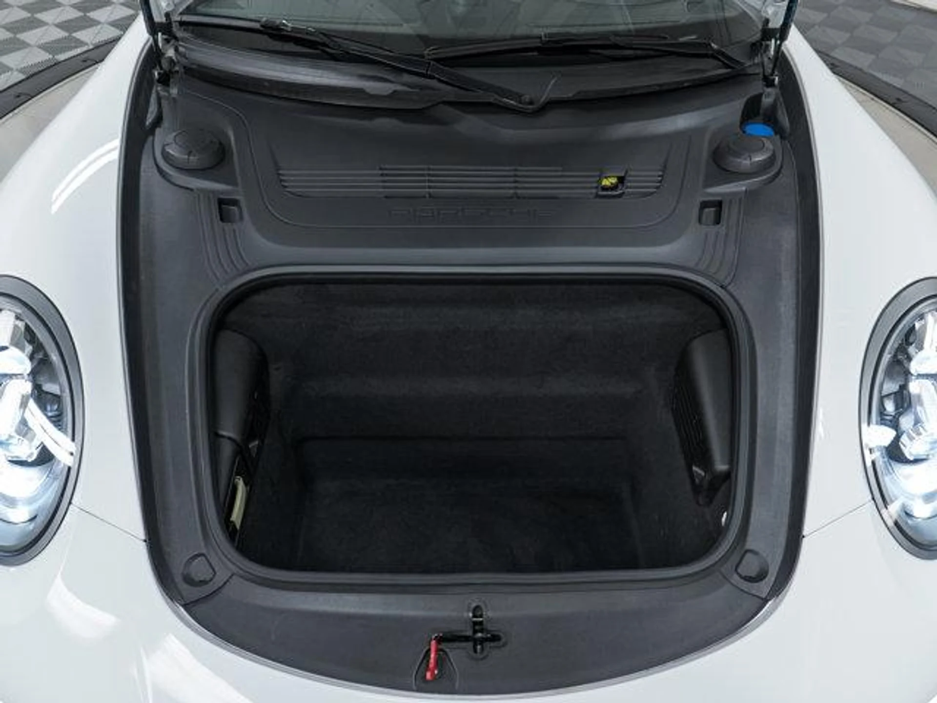 mph011_3444632825_xyz5_EF_32_Iej_Qk_Btc_Cpt3o_Z_Oqug_E_e6d46da14e