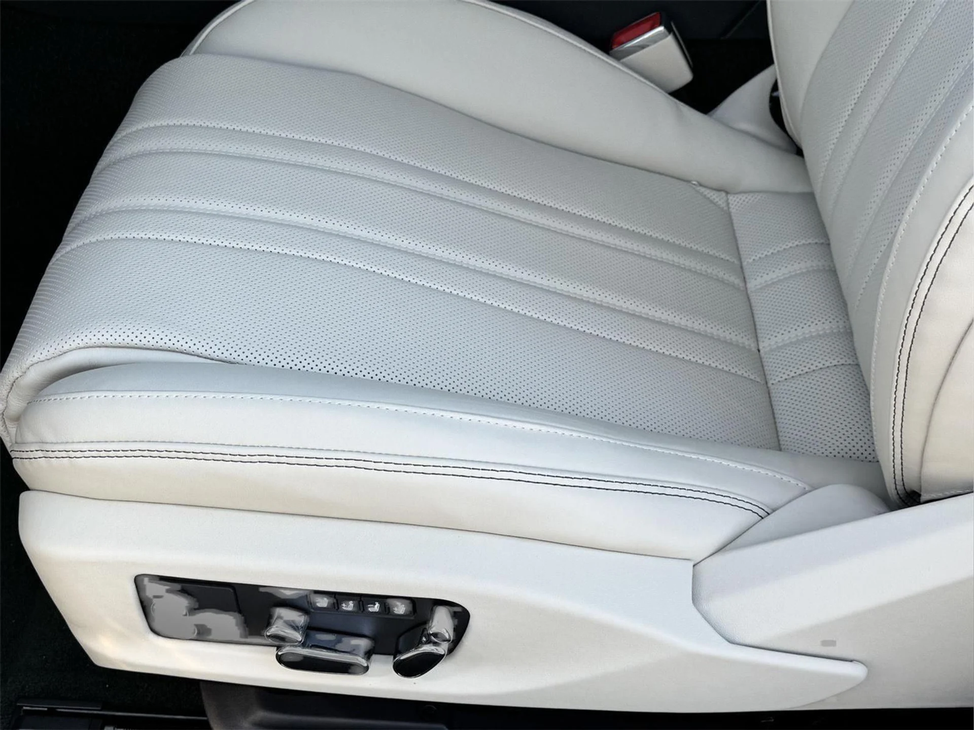 mph011_344573877_c350c7ce56b2e94cab2cb3b597d36fb5_e0eaabdb36