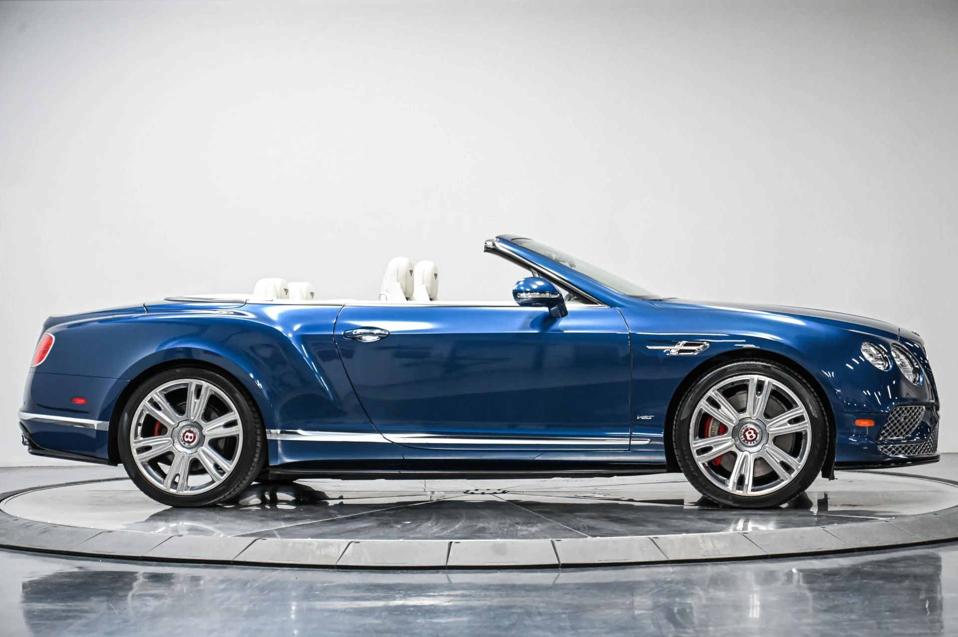 mph011_3456312544_Used_2017_Bentley_Continental_GT_V8_S_1769036560_c240ace1b1