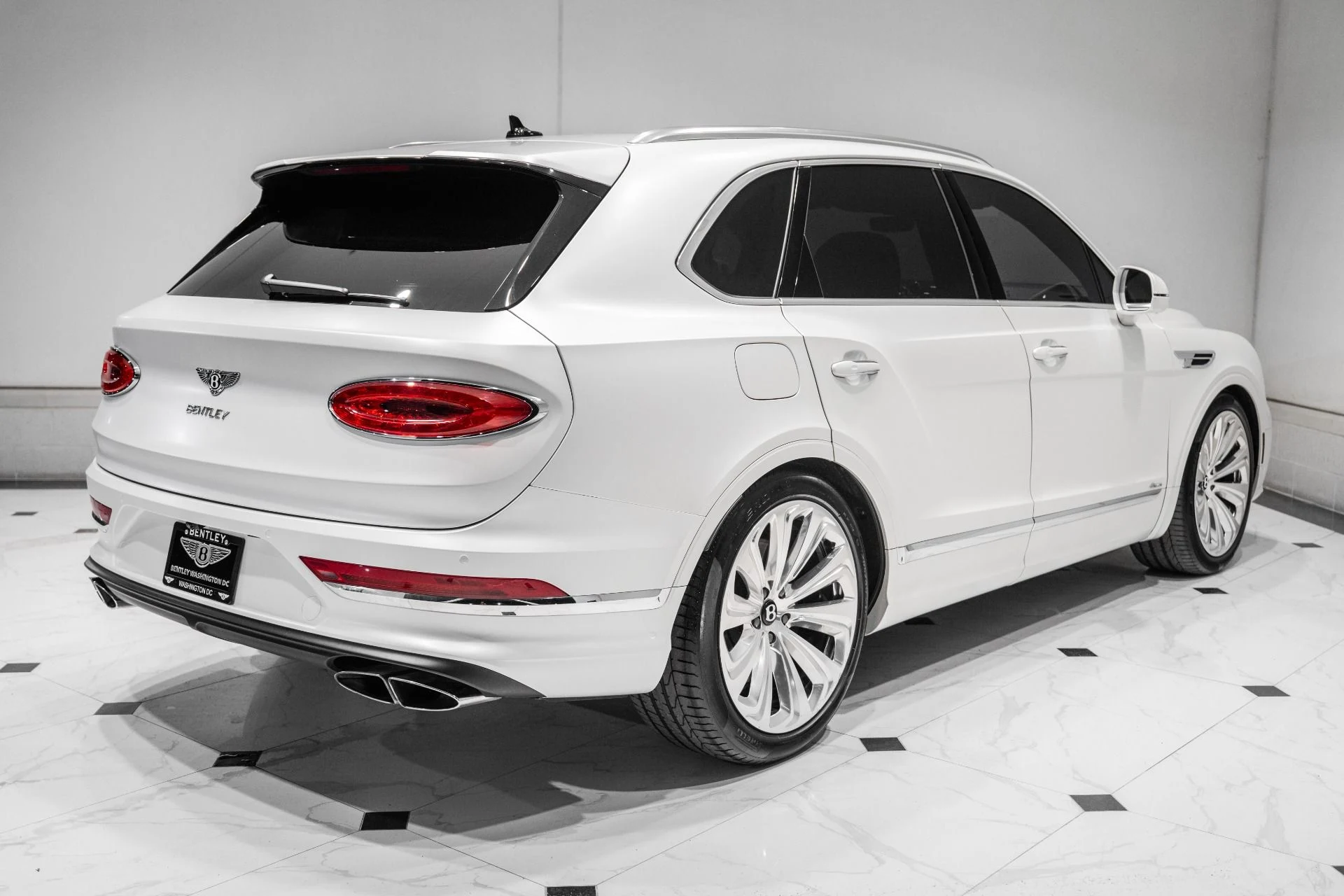 mph011_3456831523_Used_2023_Bentley_Bentayga_V8_1773161600_a454dad56d