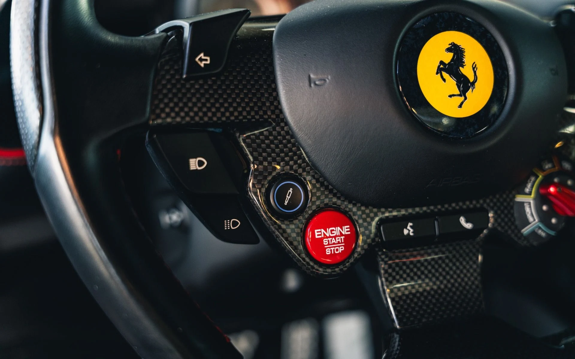 mph011_3467125263_Used_2019_Ferrari_812_Superfast_1793059055_c1564c3800