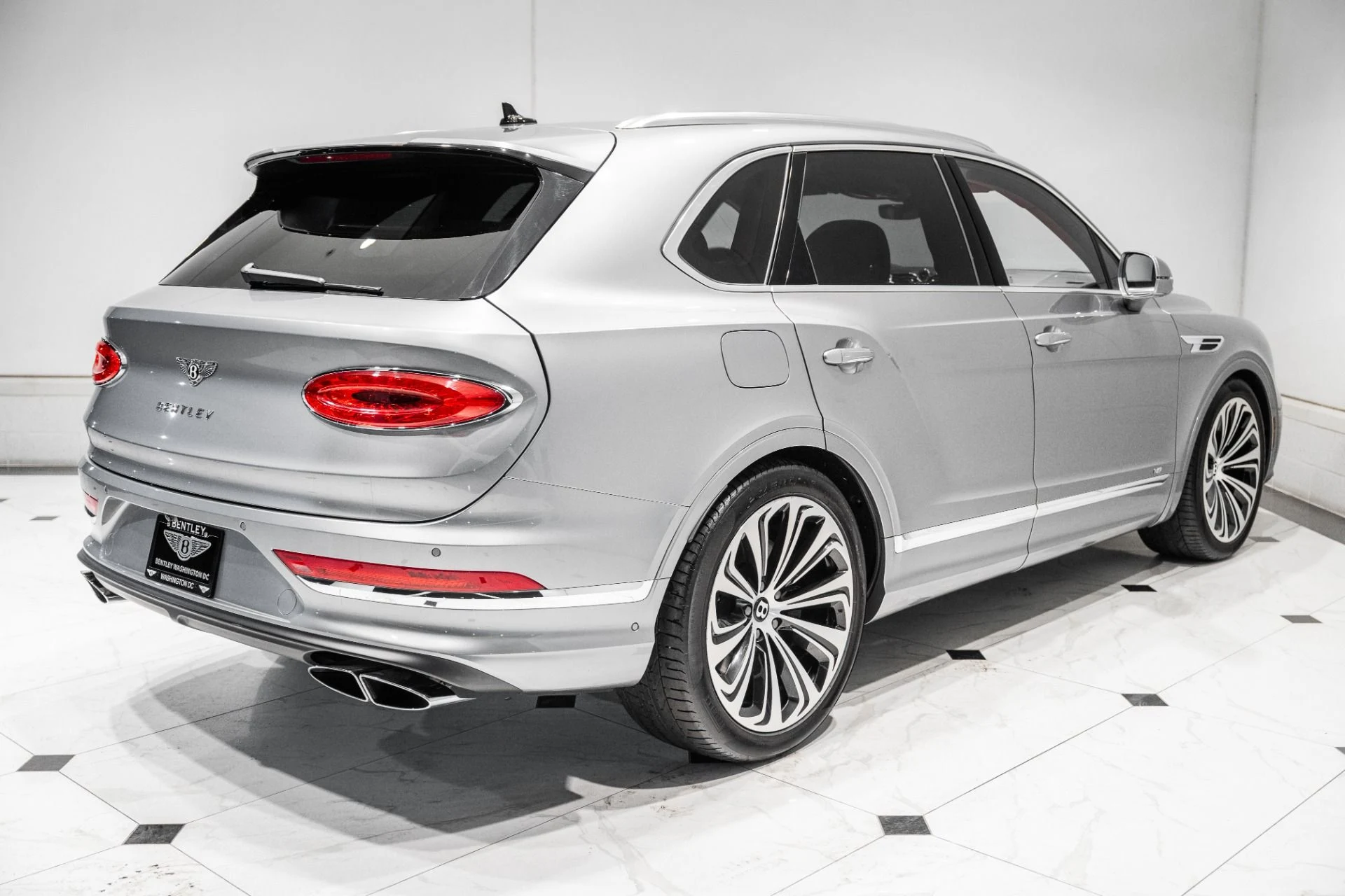 mph011_3469096134_Used_2022_Bentley_Bentayga_V8_1792247814_b4f9fb81c7