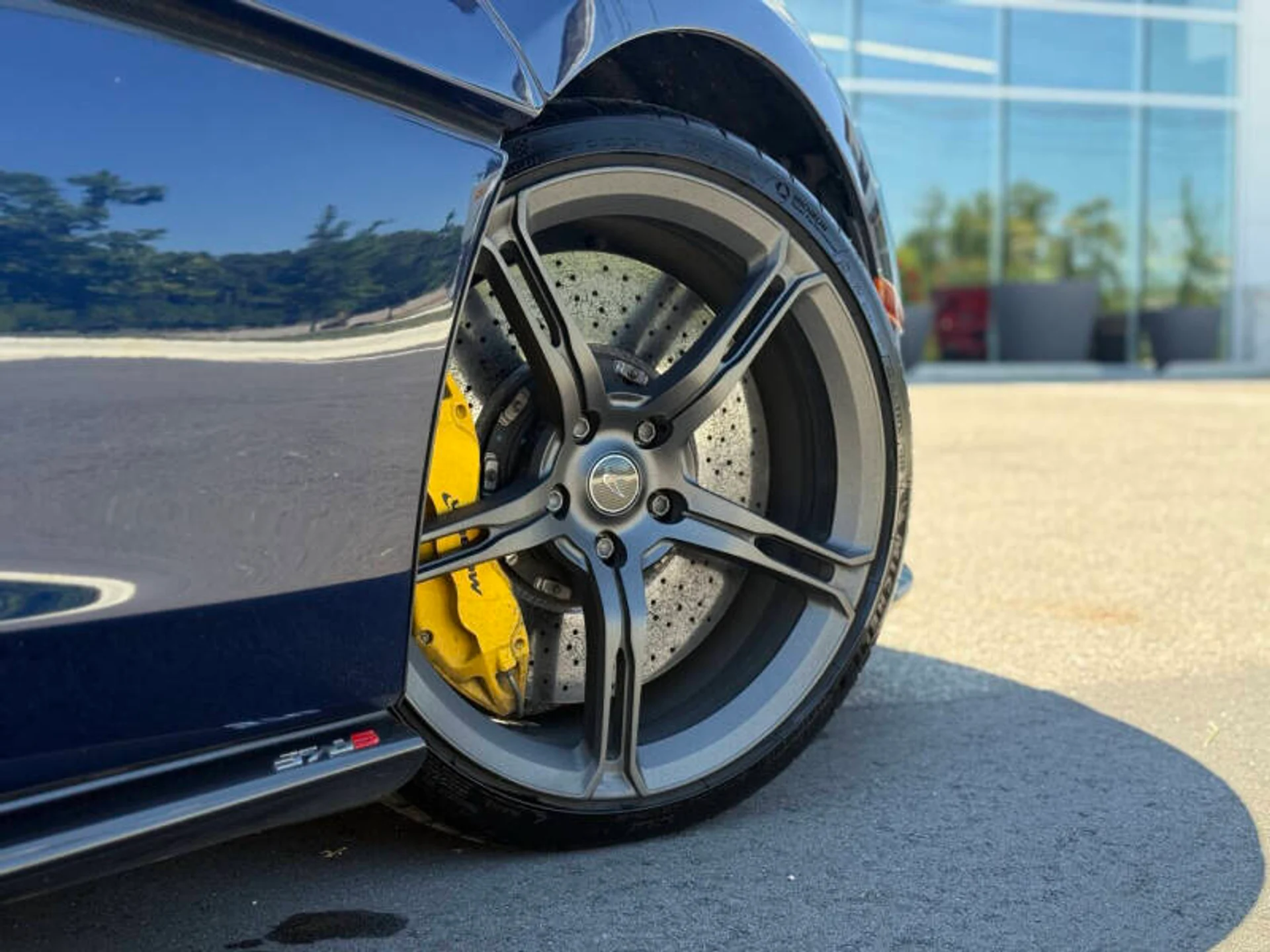 mph011_3472076875_2016_mclaren_570s_base_2dr_coupe_c3ebc060f1