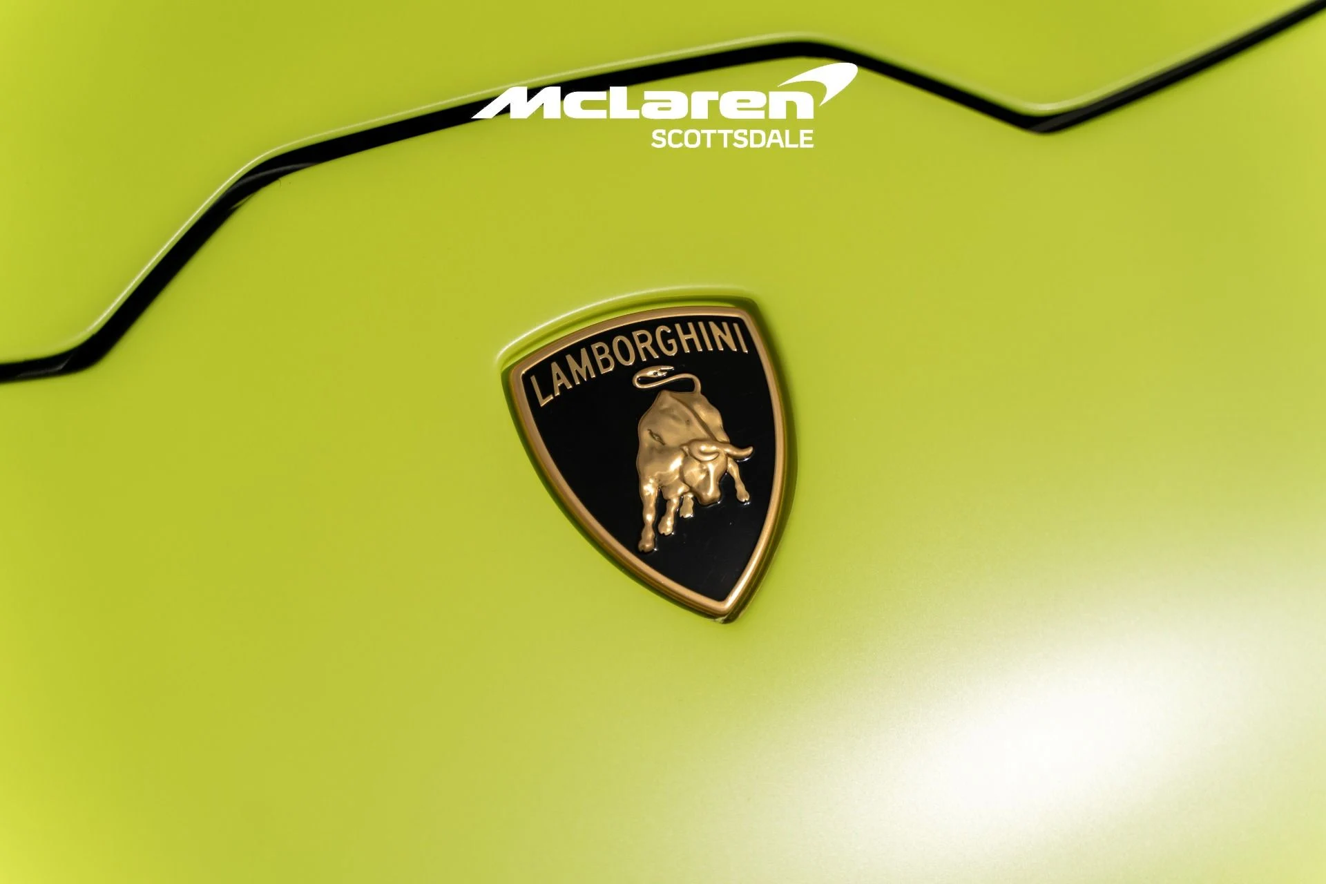 mph011_3475164147_Used_2022_LAMBORGHINI_HURACAN_EVO_1762550693_116908e5be