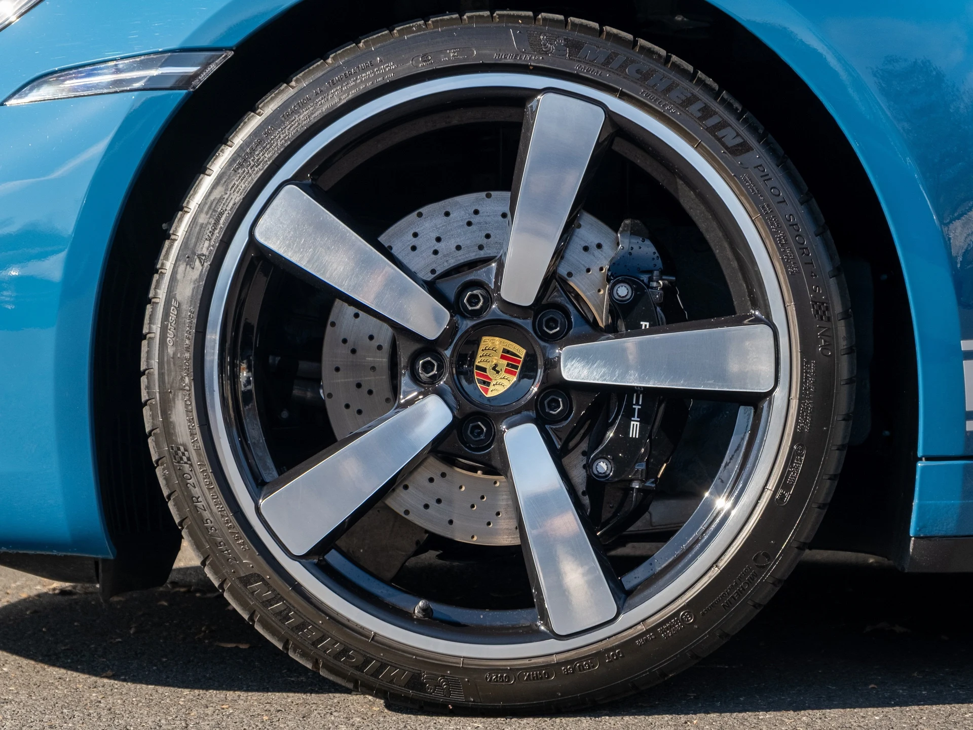 mph011_3475208497_12_3302e15f09