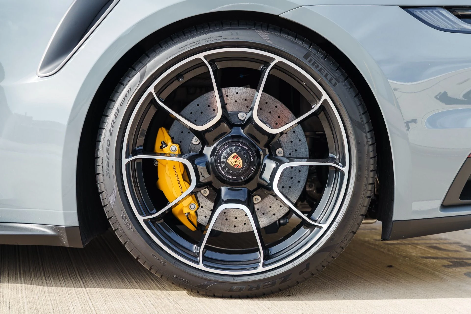 mph011_3476712221_Used_2024_Porsche_911_Turbo_S_1786490224_37d87a42f2