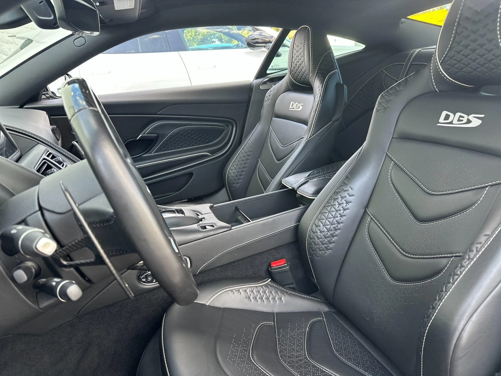 mph011_3483678990_Used_2019_Aston_Martin_DBS_Superleggera_1760105780_dac8082114