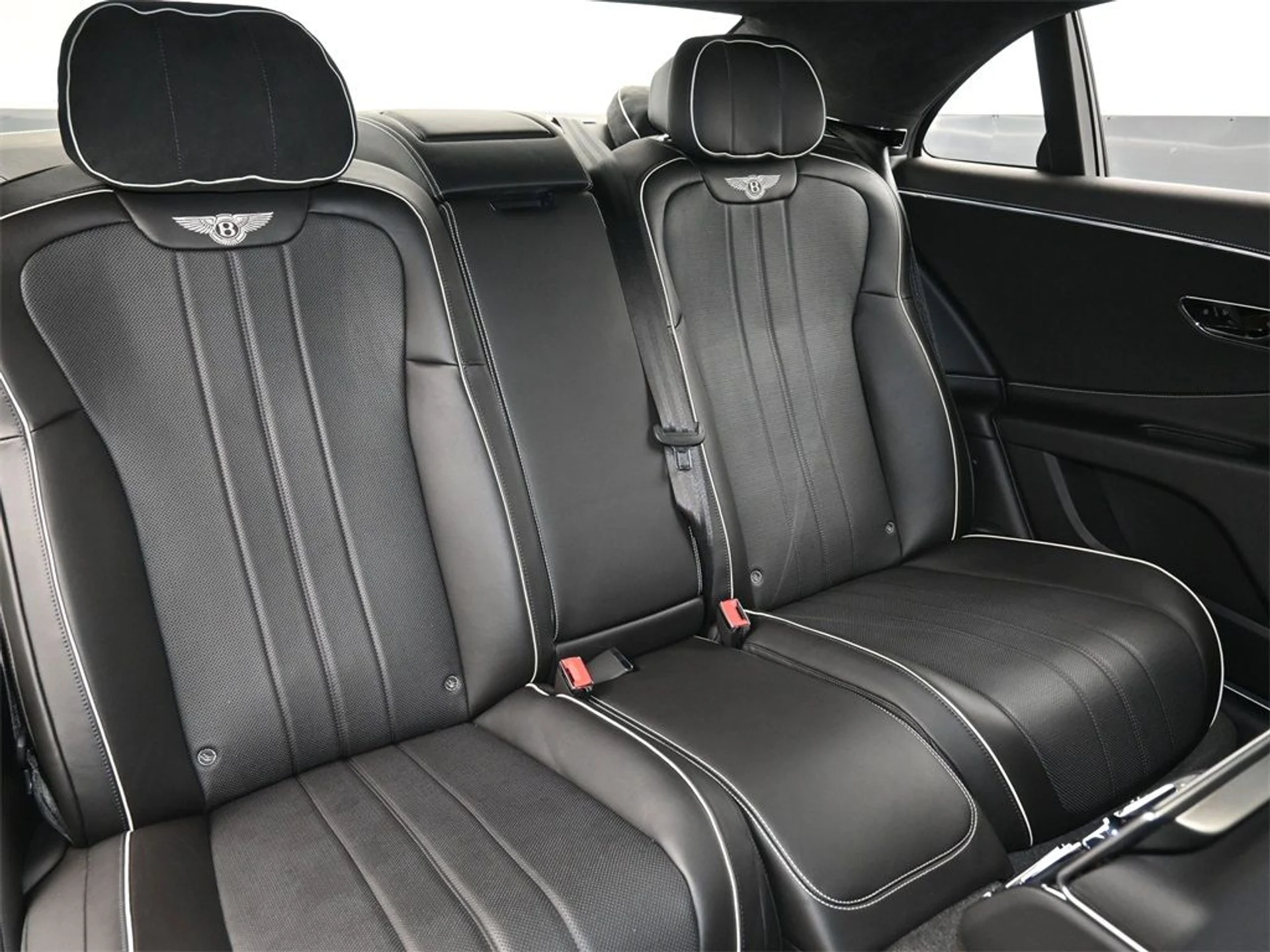 mph011_3491297543_937ebc1ce35e15ccf6818e8f032eb935x_31a72600d6