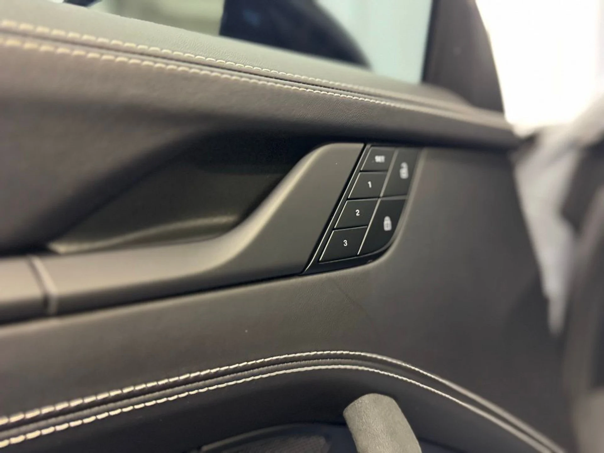 mph011_3495727236_117c72e52a4b428c1691cf4c41d7eab9x_484dee46e6