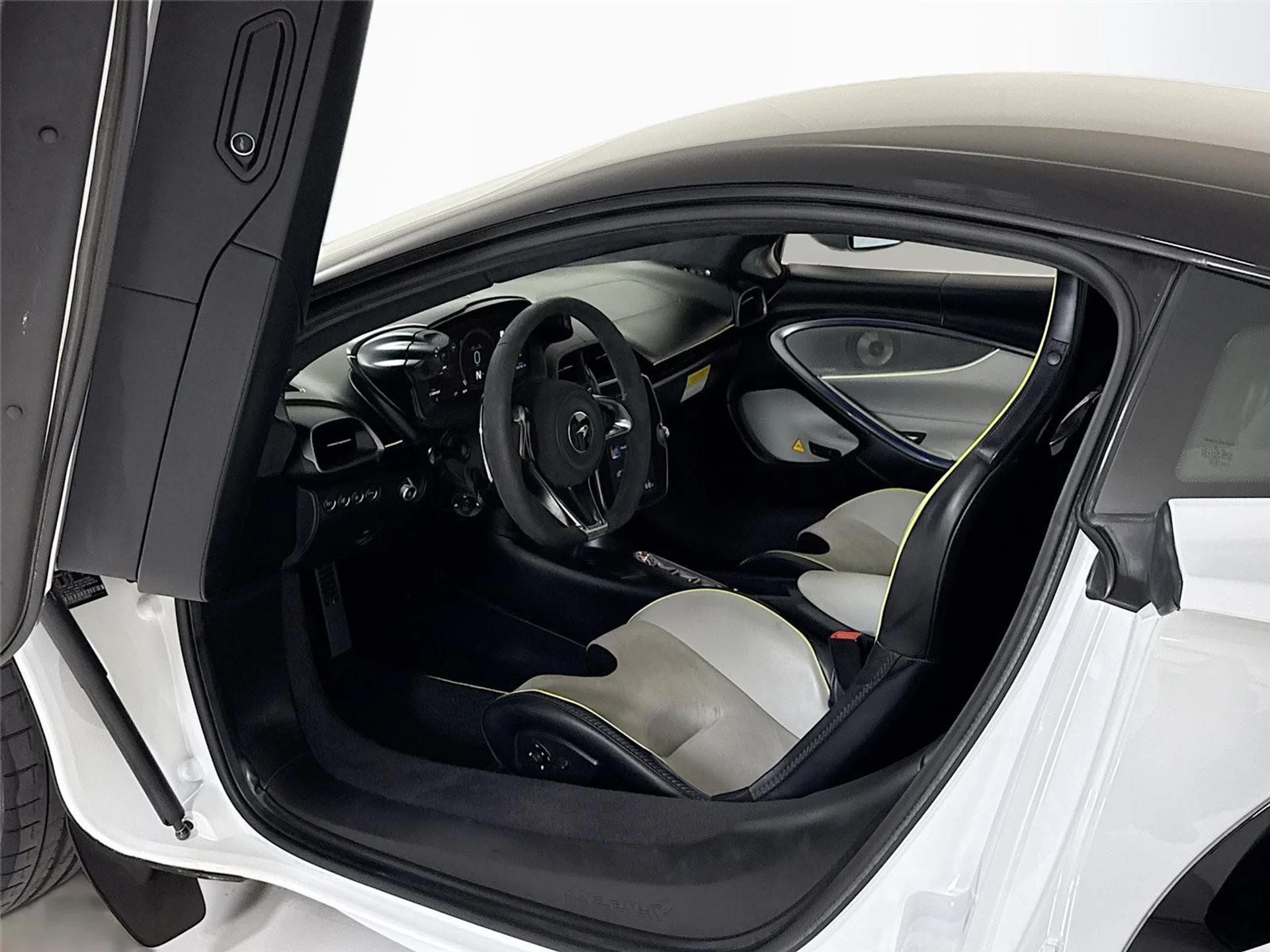 mph011_3500359543_c62c9e6a6efef7bb6a094a24d573ce51_e2ac1e12d4