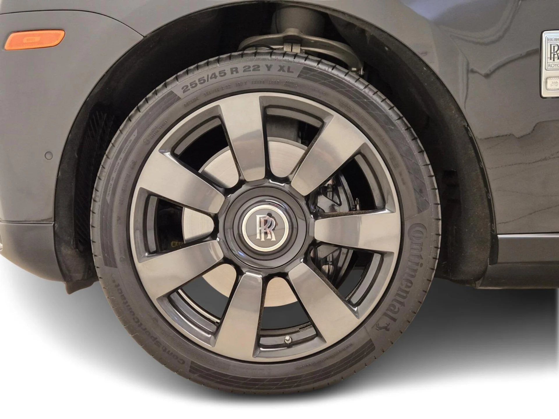 mph011_3500550711_Used_2020_Rolls_Royce_Cullinan_1759993078_daa3030764