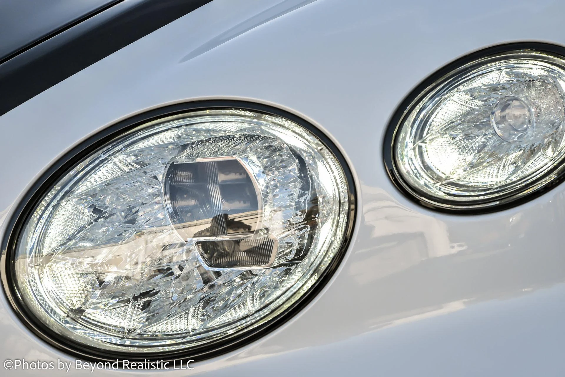 mph011_3506859200_Used_2021_Bentley_Bentayga_V8_First_Edition_1762852443_8d56261d56