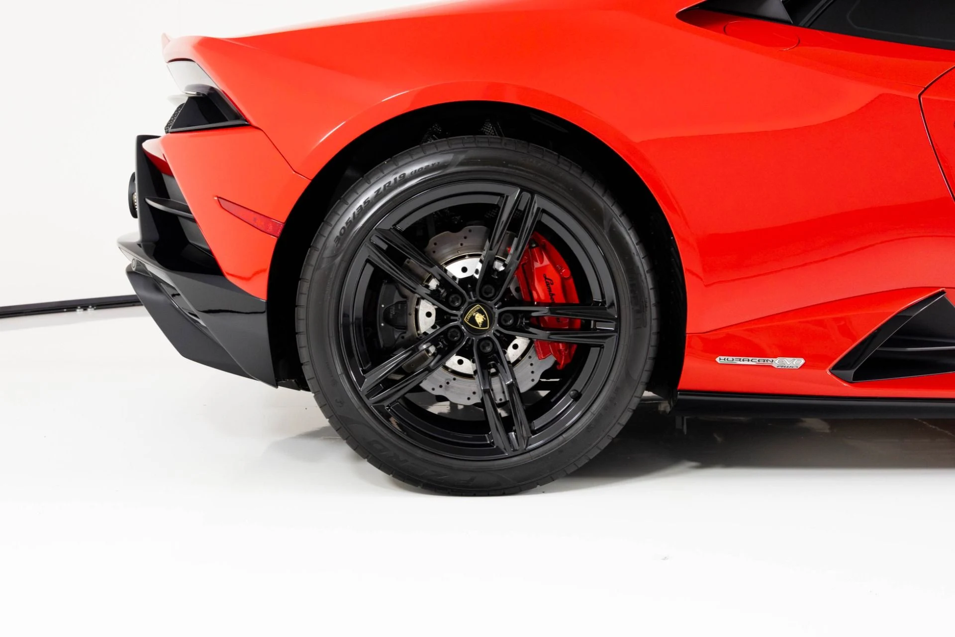 mph011_3515704064_Used_2021_Lamborghini_Huracan_EVO_1762806440_f515b454cc