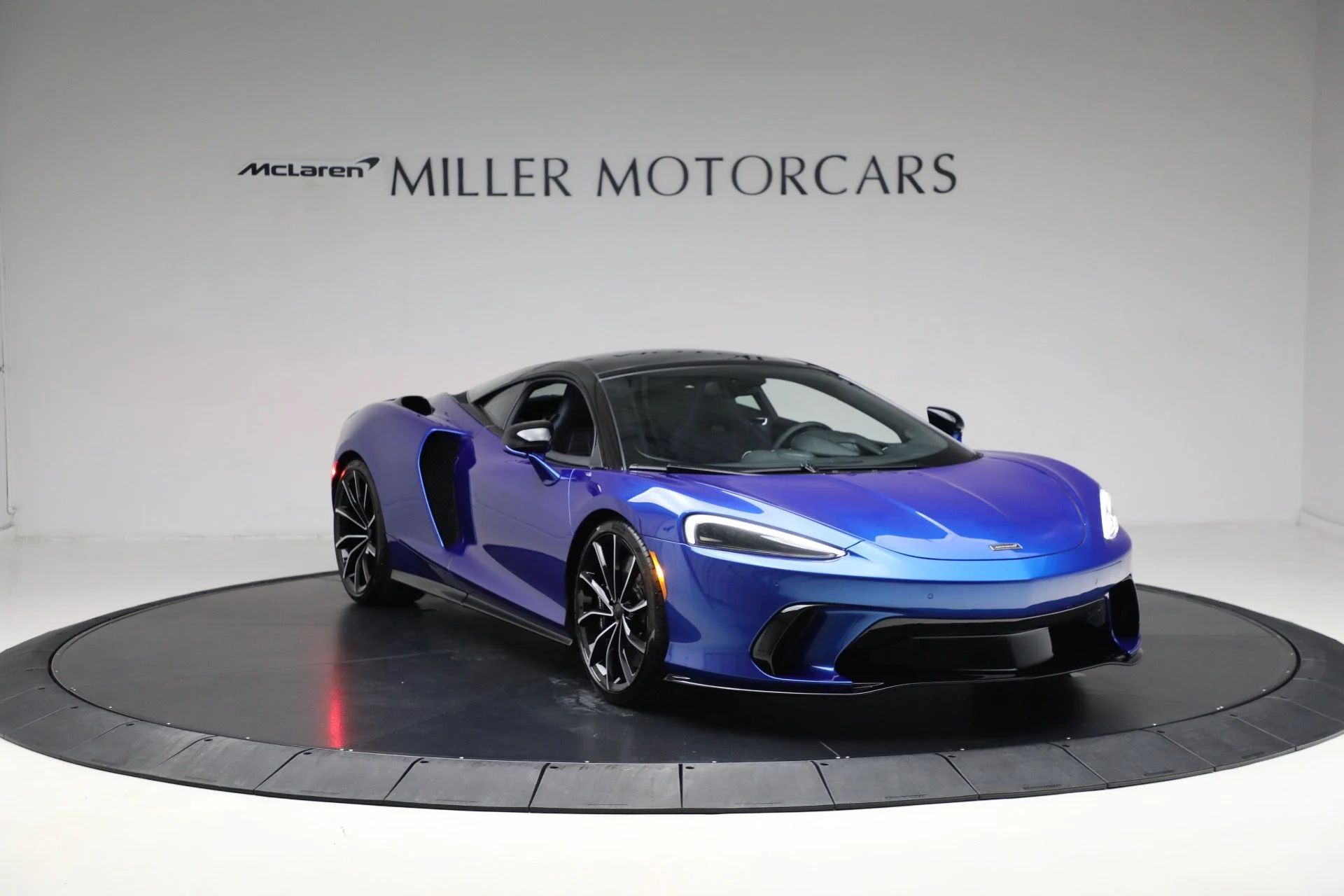mph011_3516583854_New_2025_Mc_Laren_GTS_Tech_Lux_4088e21da9