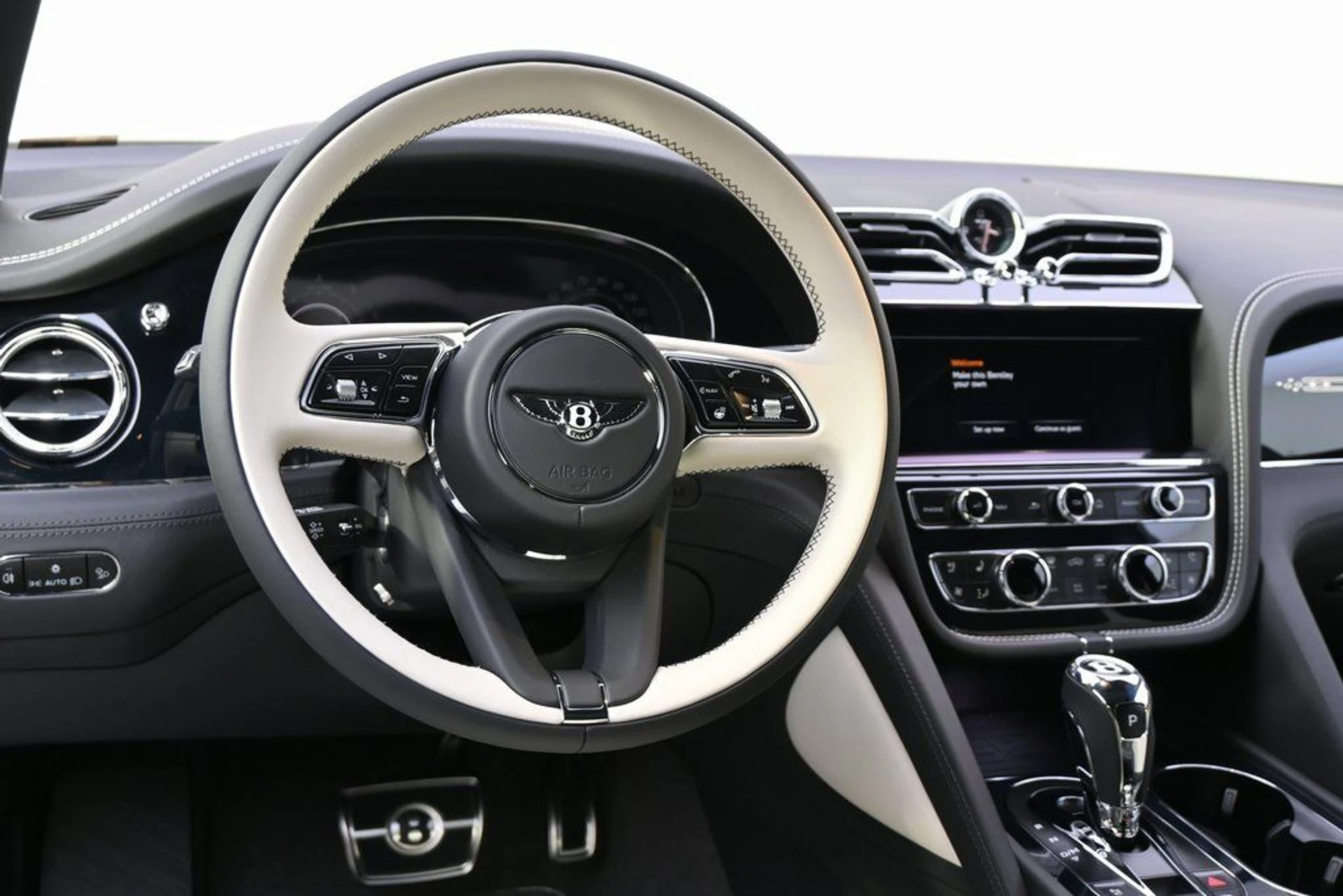 mph011_352797856_11e949123a7b40e7b7d417d7cdbfc729_196ff469b1