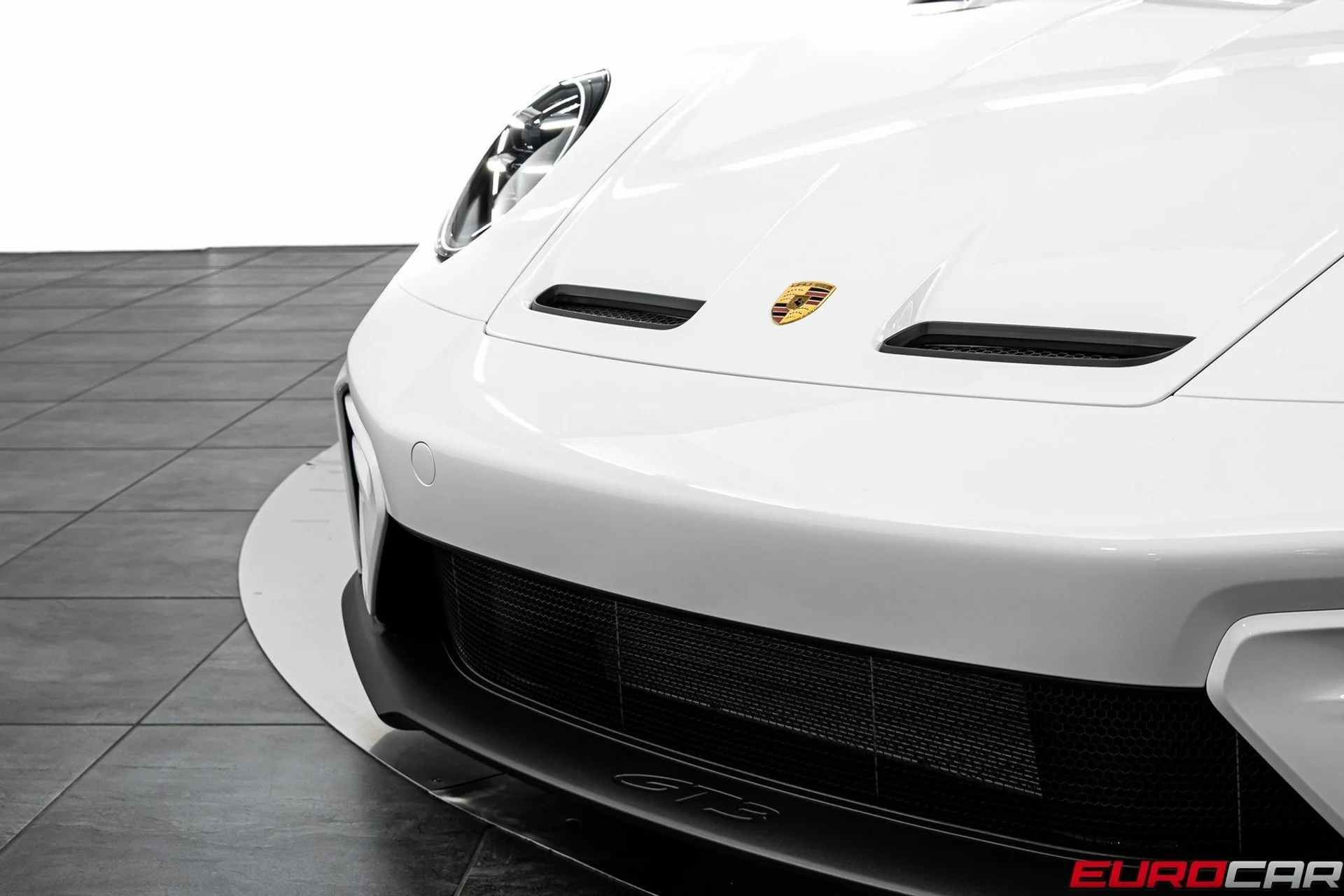 mph011_3529639477_image_12_553e509575