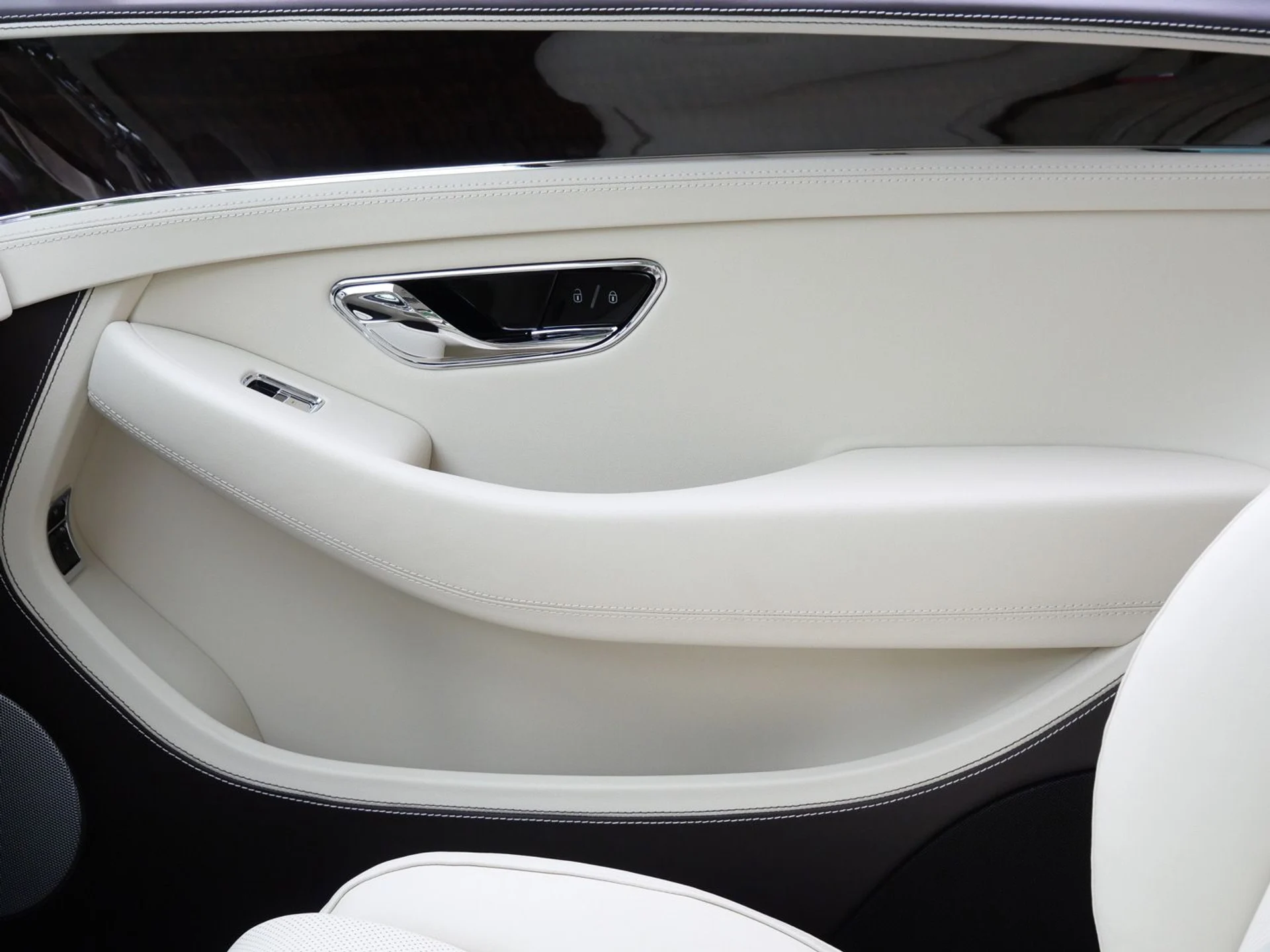 mph011_3529941126_062596414be47fb623248afa46178d8ax_2cd327938a