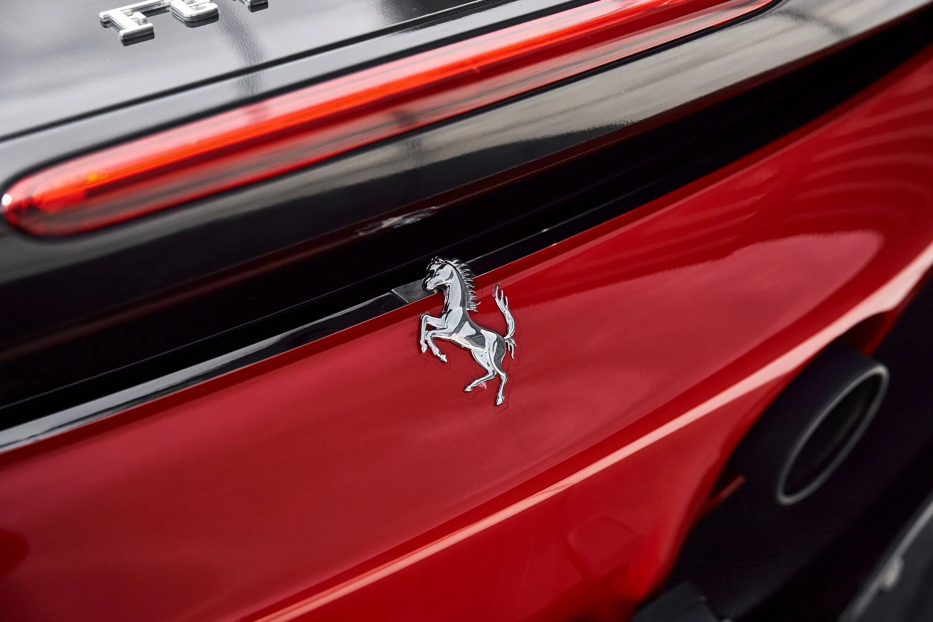 mph011_353276273_Used_2021_Ferrari_SF_90_Stradale_Base_1772246635_2fdec07ed7