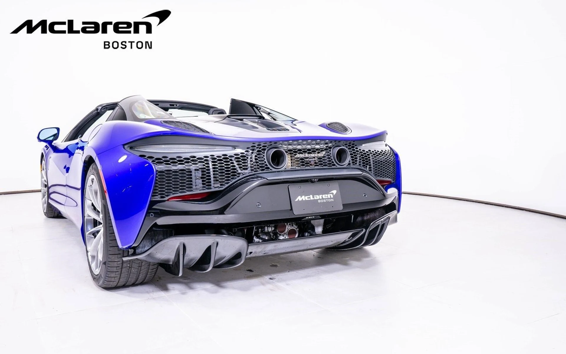 mph011_3542051277_b803a93df34cbf6342ba3c646cae26c8x_554abc2afb