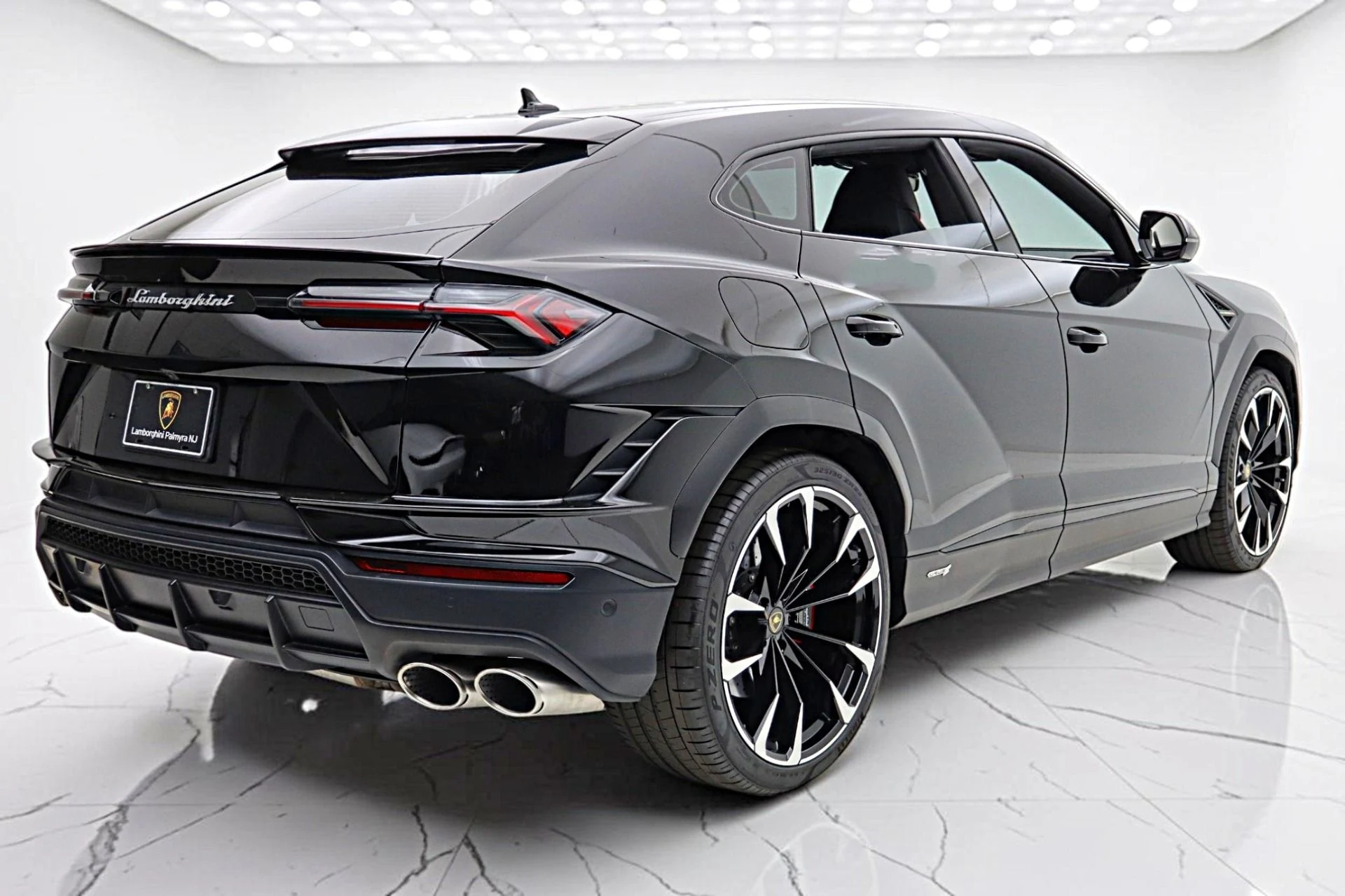mph011_3546171224_Used_2024_Lamborghini_Urus_SLEASE_OPTIONS_AVAILABLE_4d9a01f054