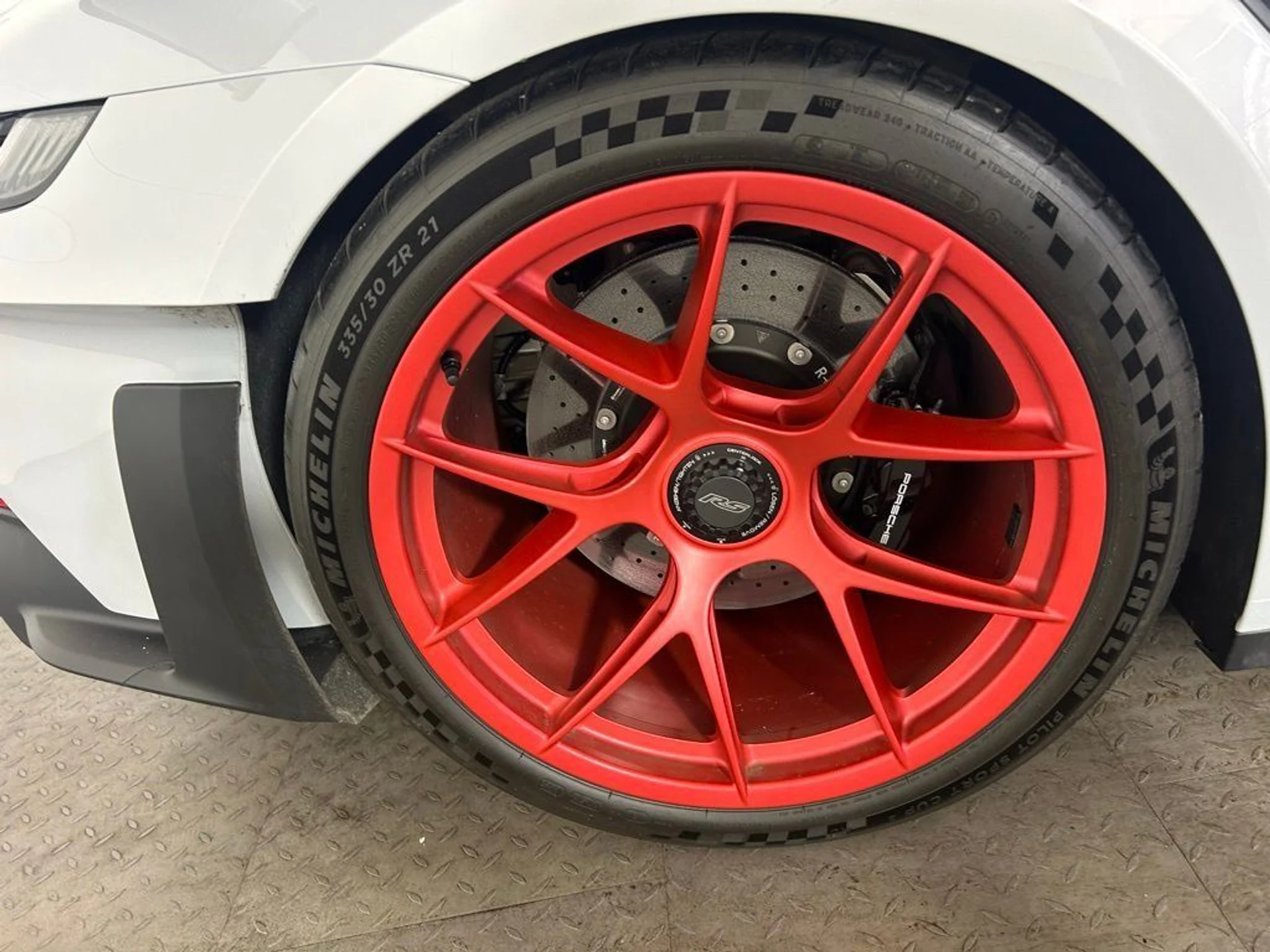 mph011_3557872579_cef8bf09c917d9812ce906d7f0c5ac63_a74825482d