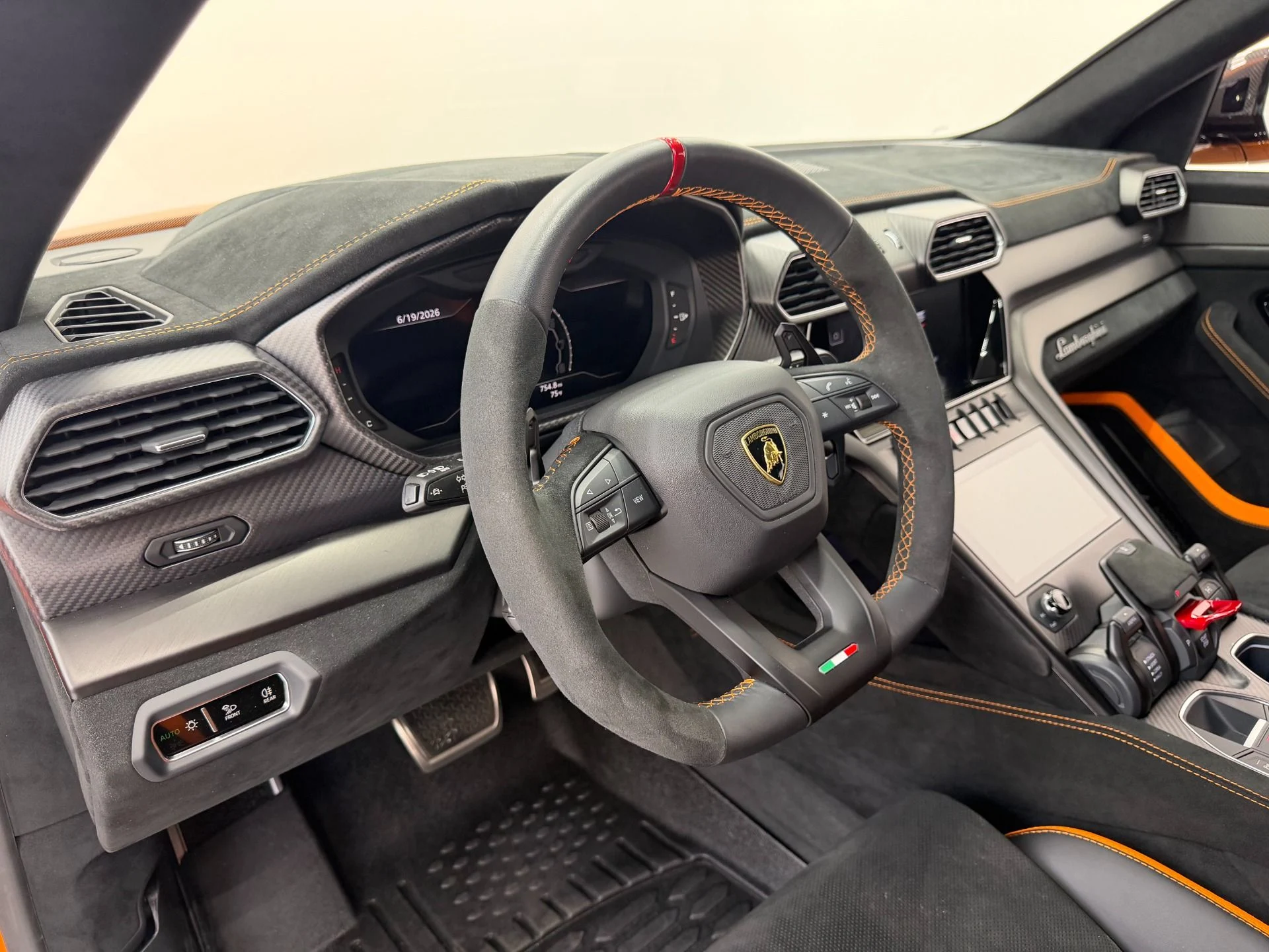 mph011_3559147010_Used_2024_Lamborghini_Urus_Performante_72_K_in_Options_3_D_Audio_Full_Carbon_Exterior_Package_1782147478_0a6e82b8fc