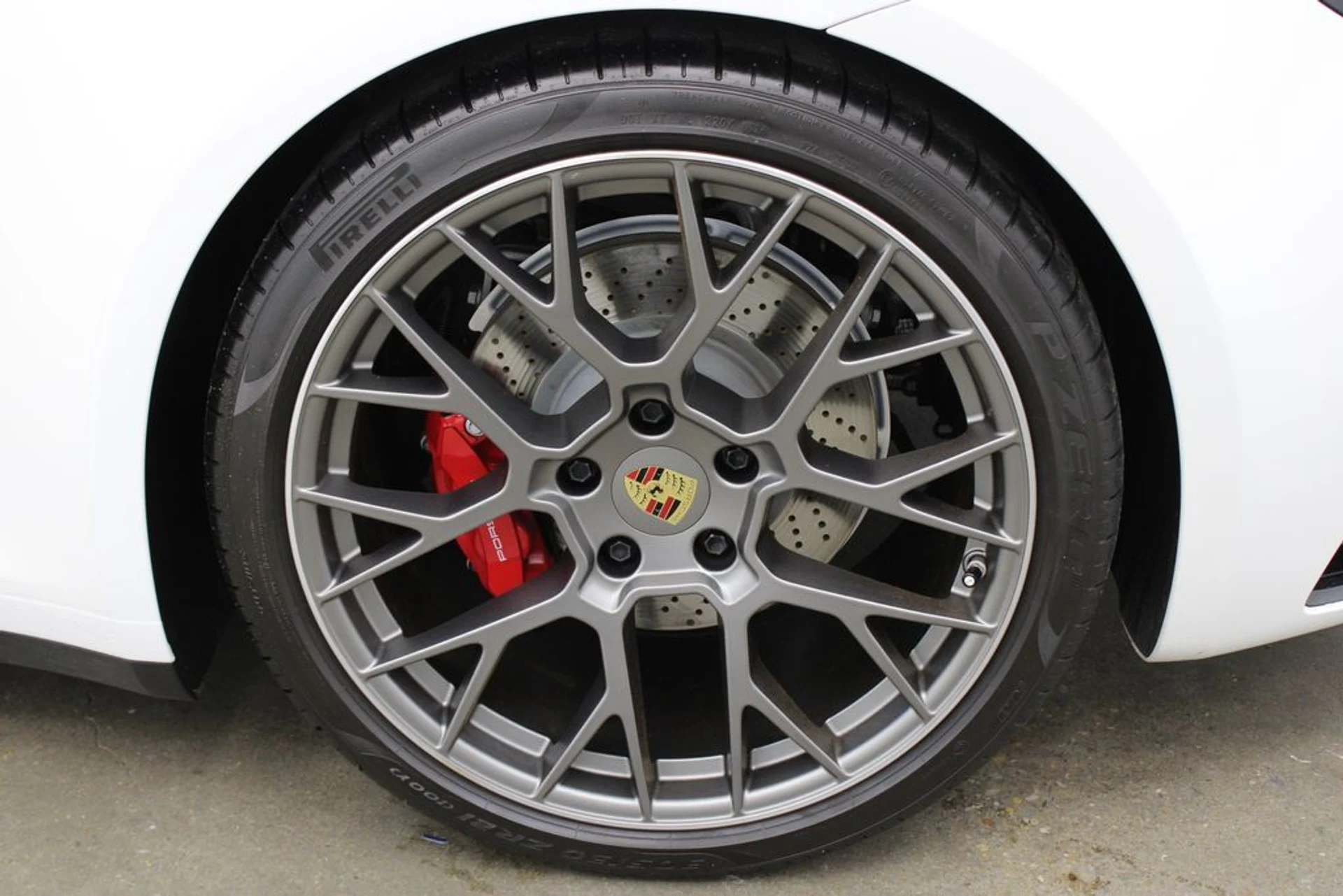 mph011_3559245588_be8cb741158935854649374f5d006d55x_852944c62b