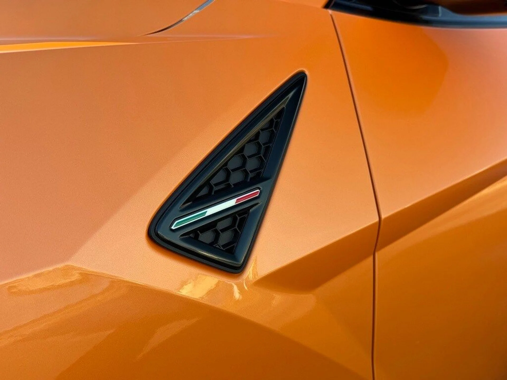 mph011_3569523641_1ec03a2566aeafd62b981441b0b4a3d1x_686985255a