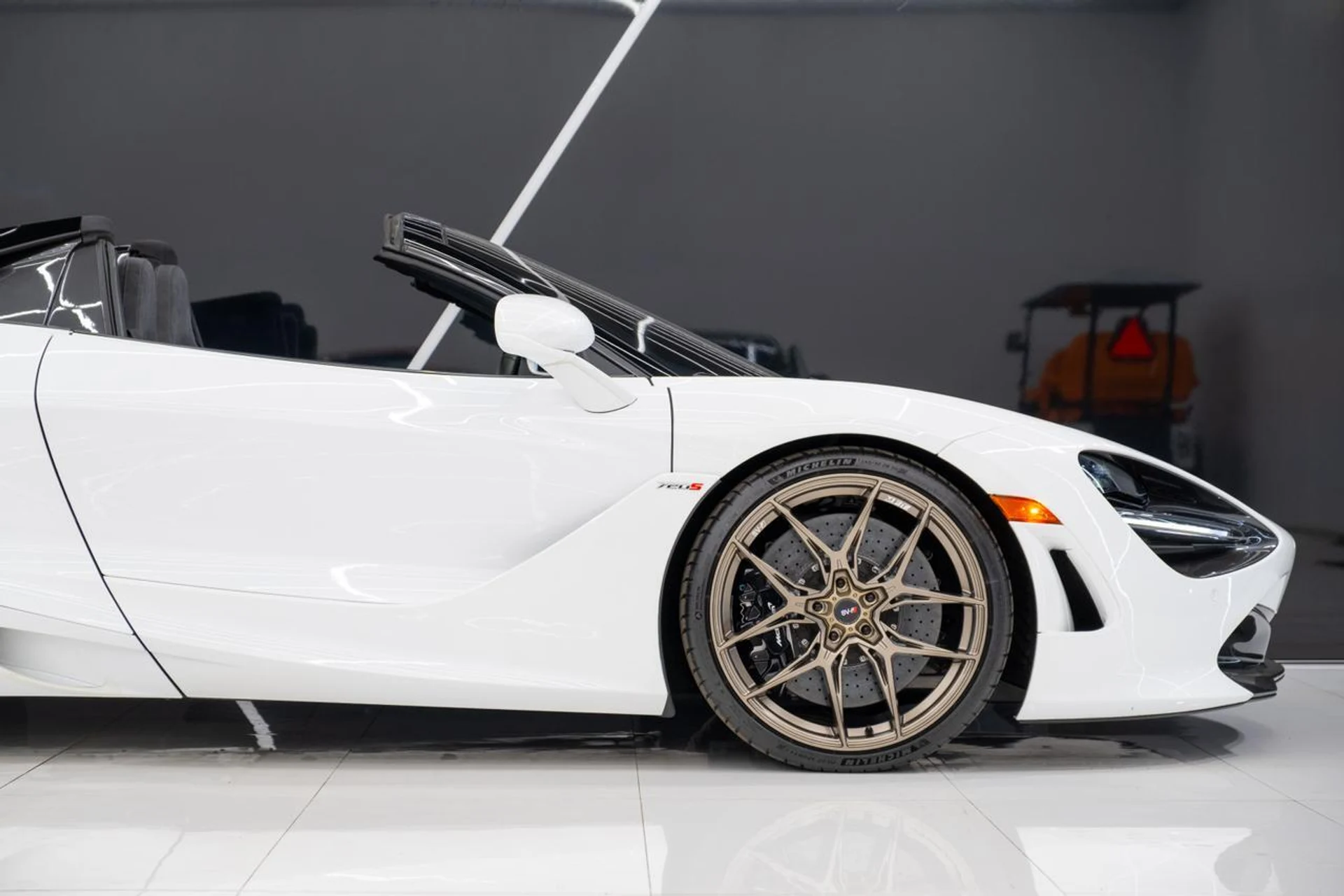 mph011_3572935028_5978bc6b196f8218a61a36cddf0b62af_39ad94c38f