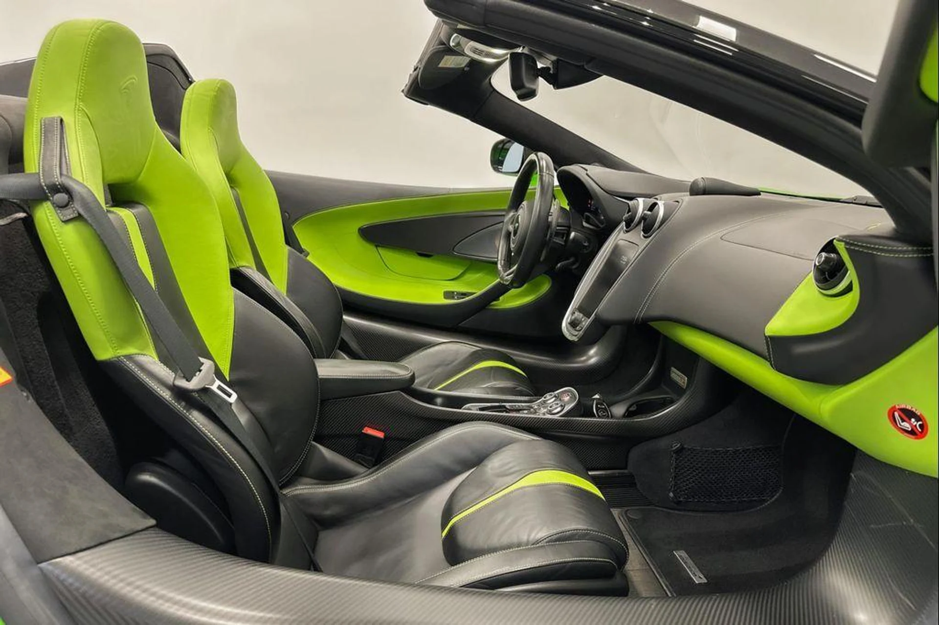 mph011_357492698_s4_Nhgh_LN_5dqm_F_d_BM_Mb_E51t3q_Qw_c2a8043ccb