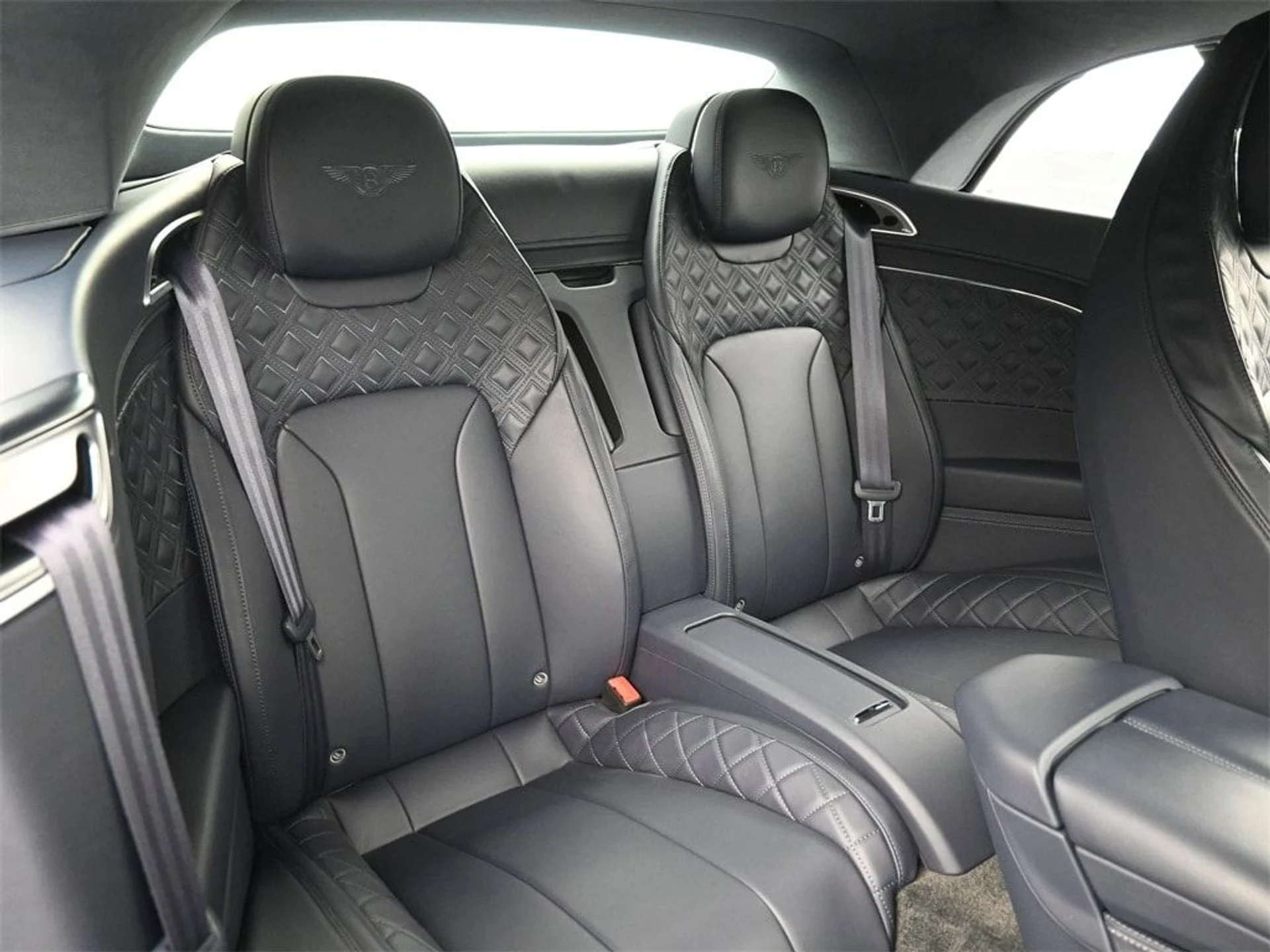 mph011_3577300294_49c69d0b268bcc5b3f61421162f33a6bx_52e1aff001