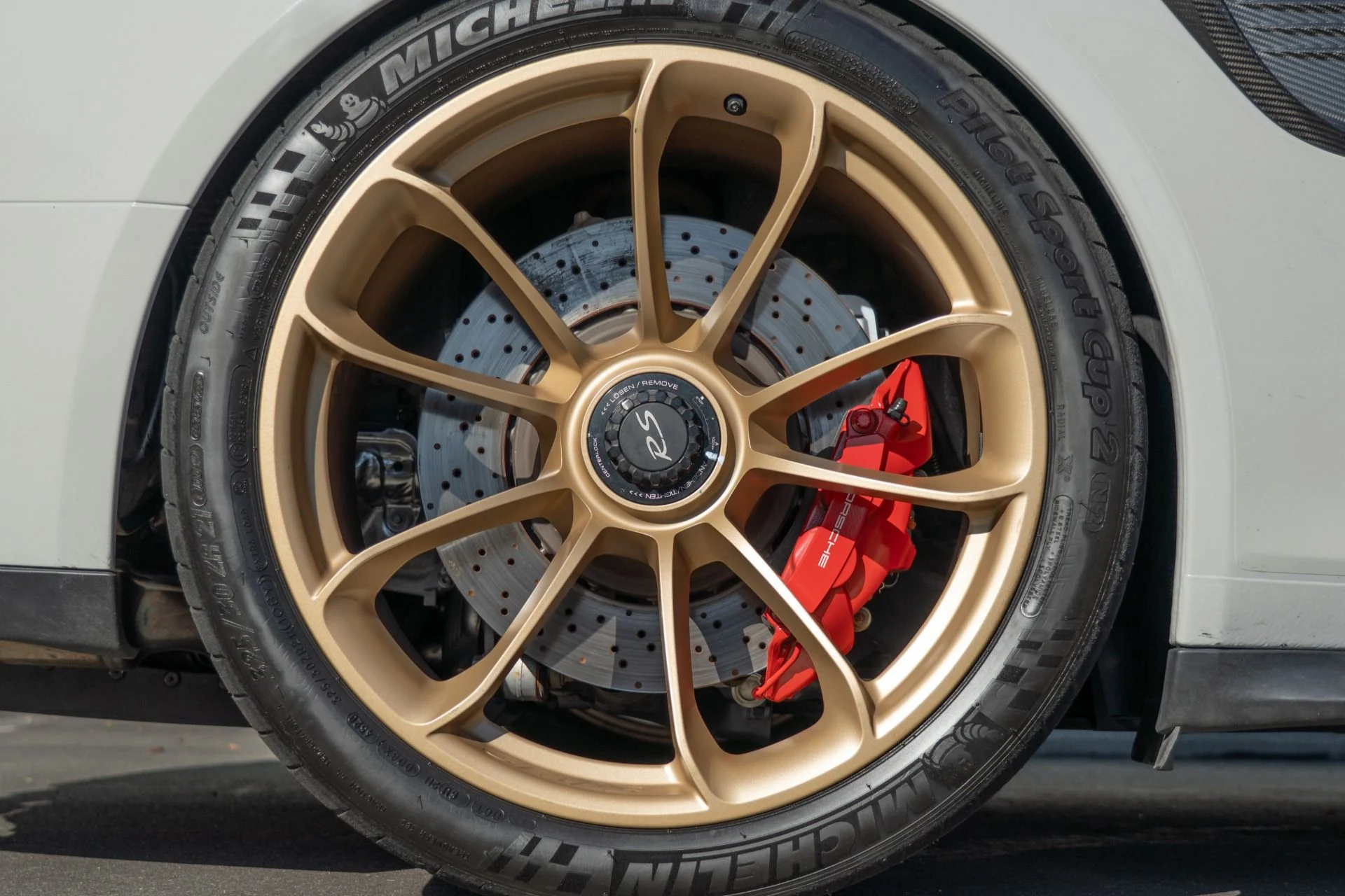 mph011_357752297_Used_2019_Porsche_911_GT_3_RS_1759431879_28845d8562