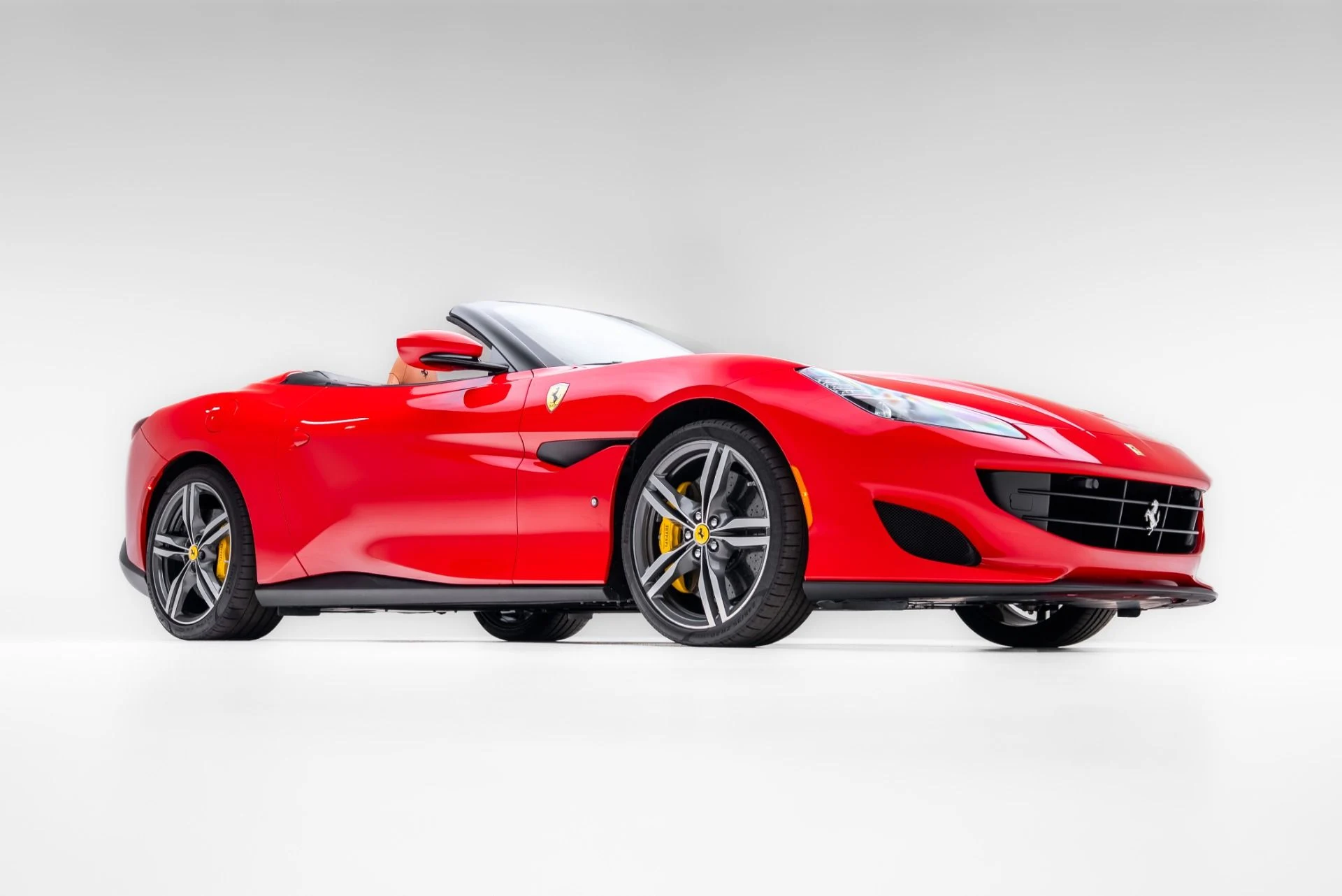 mph011_3579083730_Used_2020_Ferrari_Portofino_1772051589_8cdb3d6c41