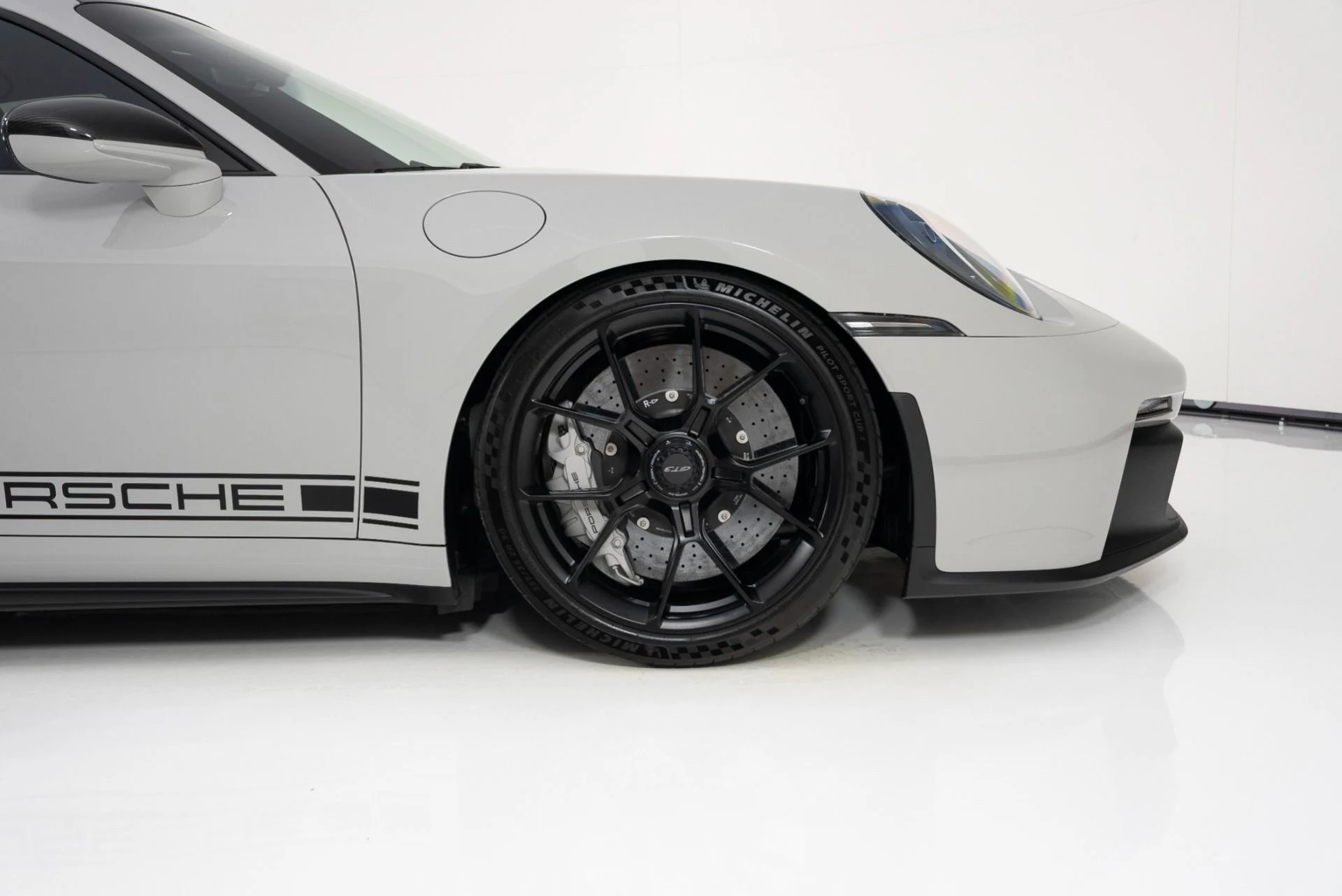 mph011_3581909489_Used_2022_Porsche_911_GT_3_1772126171_06c12bd9db