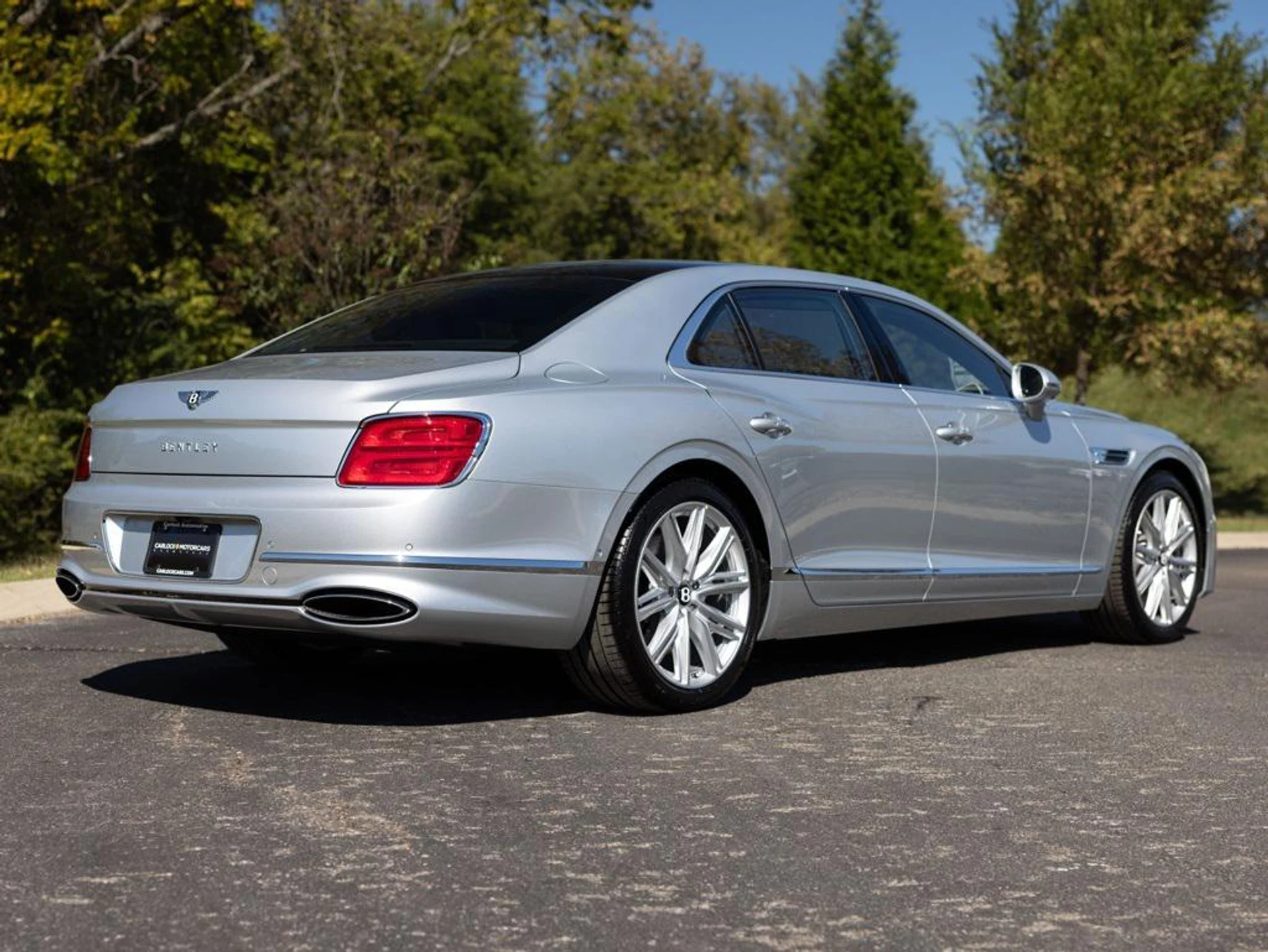 mph011_3586179338_465279750_68f229a4c83056c645fcfe9b_e5a2349f10