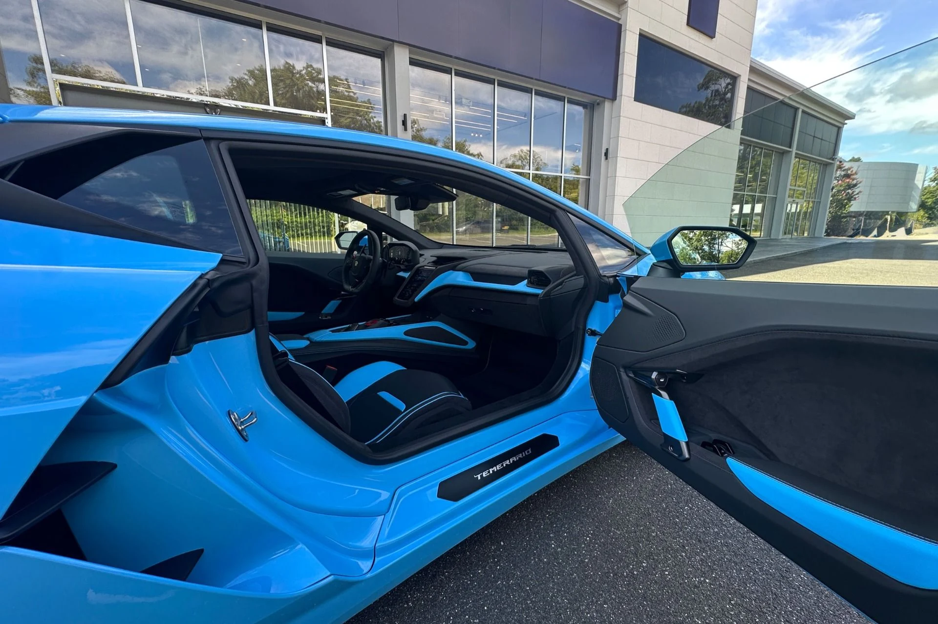 mph011_3586530041_New_2026_Lamborghini_Temerario_1787921569_e677a2ca5e