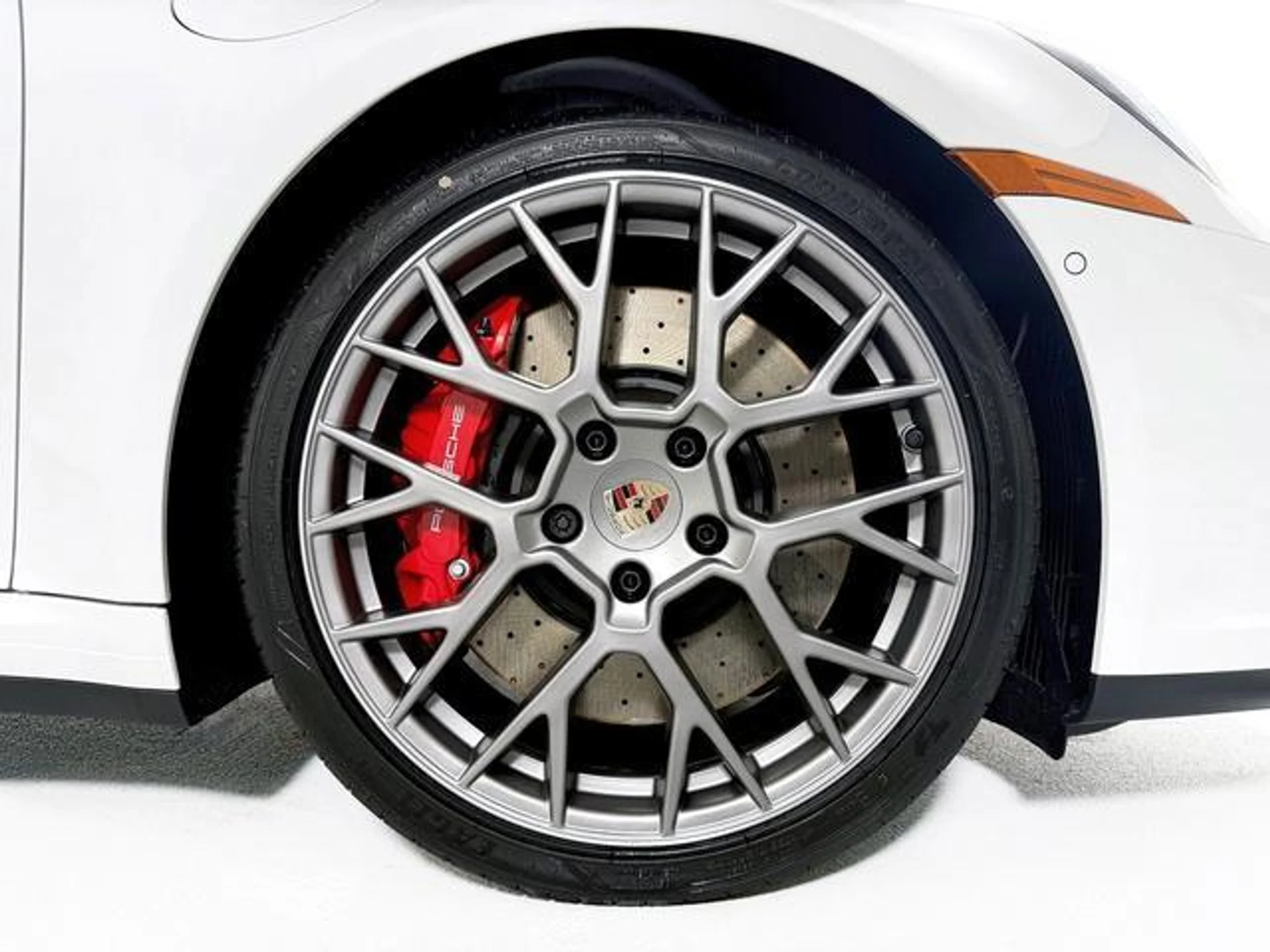 mph011_3599368637_zp_Qt_Iy_CACPAZ_Mv_s_HS_7w_Hj_Ga_Jus_a5c2f980af