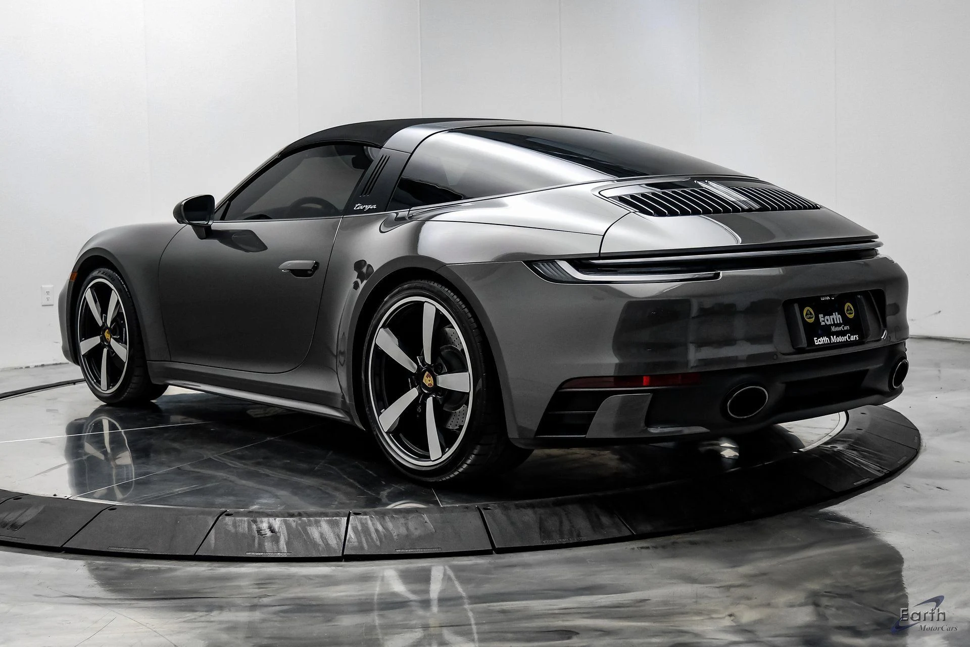 mph011_360888124_01e36b4b070d649f6f894500857982d0x_12575b1a83