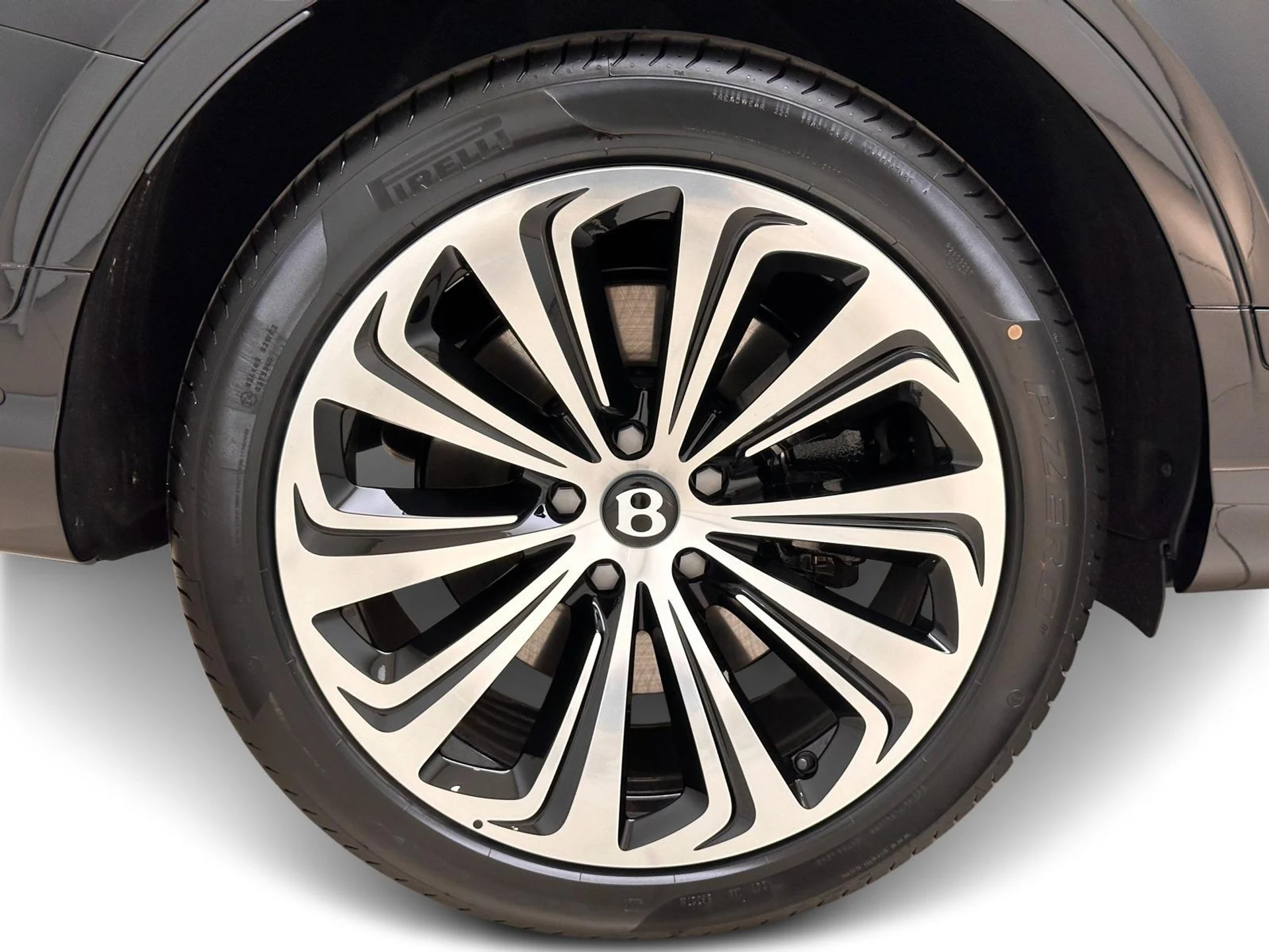 mph011_3617002465_Used_2024_Bentley_Bentayga_V8_1773982906_b4292de984