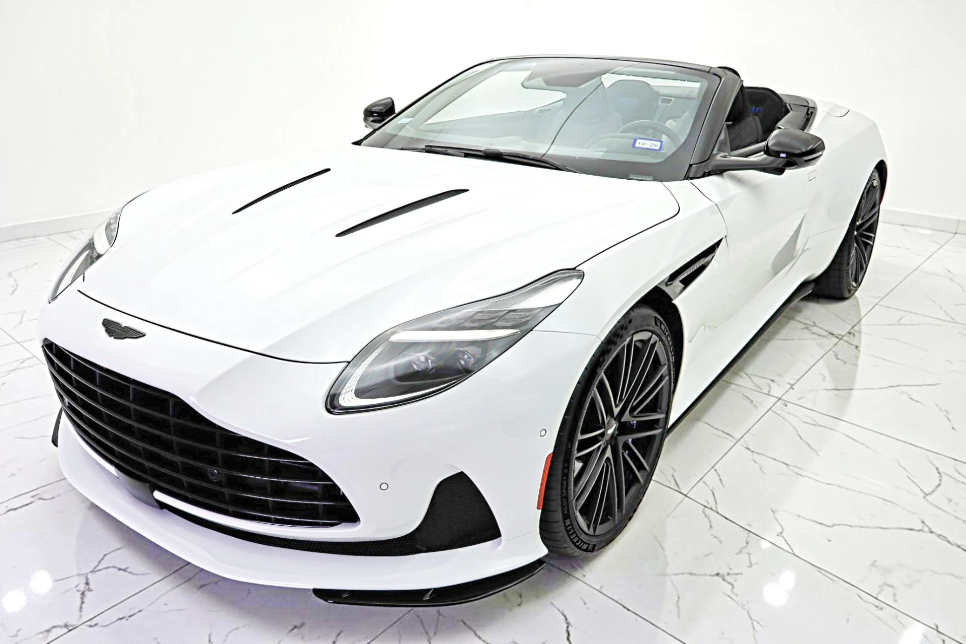 mph011_3641175681_Used_2024_Aston_Martin_DB_12_Volante_cbeac96cee