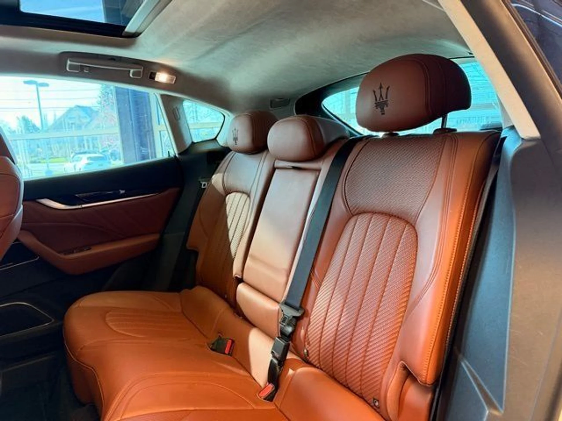 mph011_3641233383_0040118f8d0305b3db0fa3c67bee71b6_0932091eb2