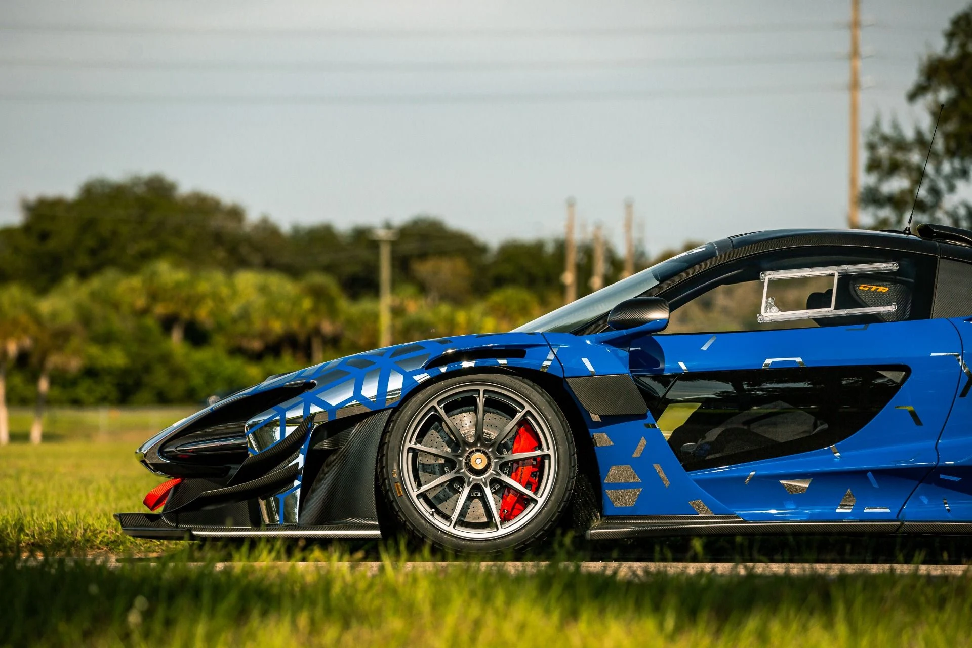 mph011_3644450317_Used_2020_Mc_Laren_Senna_GTR_5de8d145d1